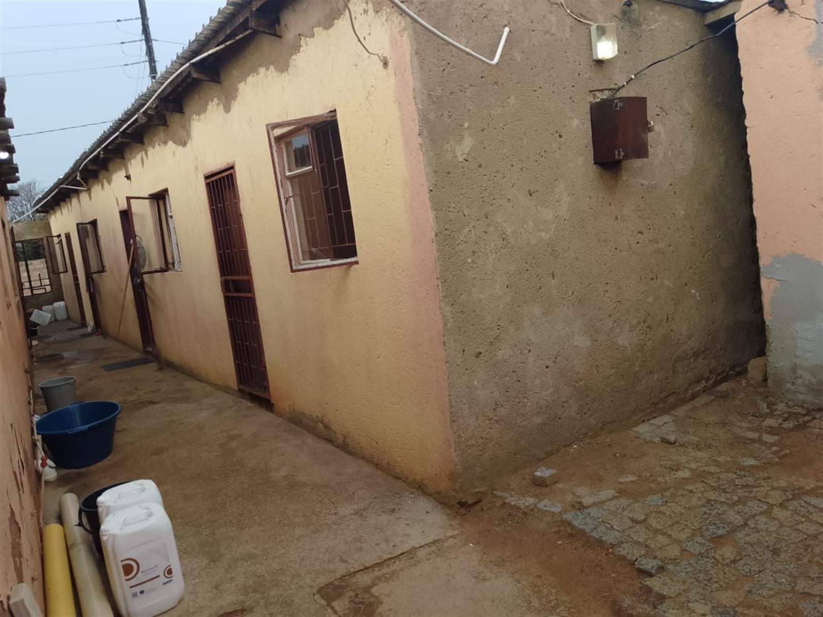 Rooms For Sale in Hammanskraal Mandela Village