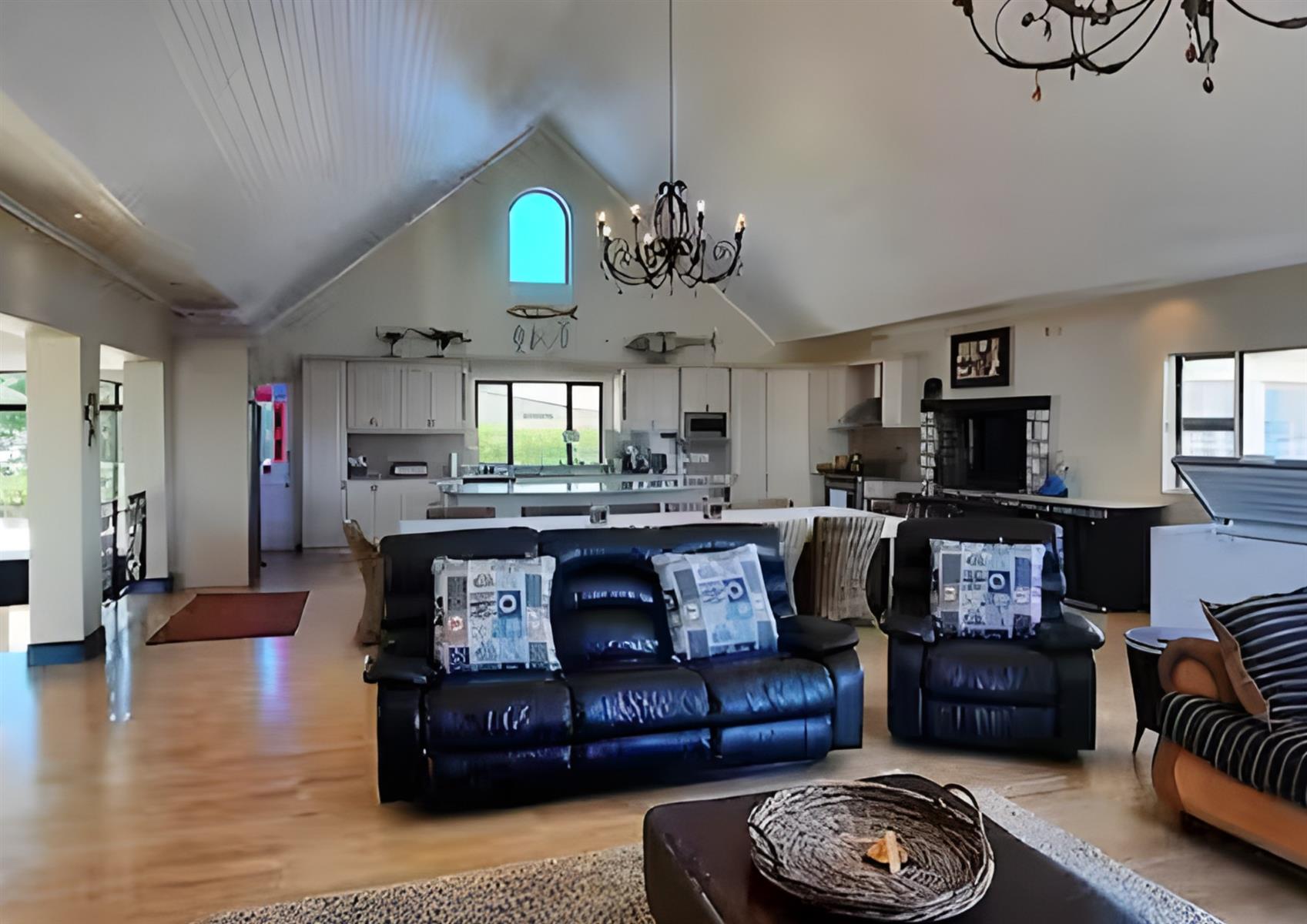 Coastal Elegance Redefined: A Lavish 4-Bedroom Holiday Home with Partial Sea Views in Arniston