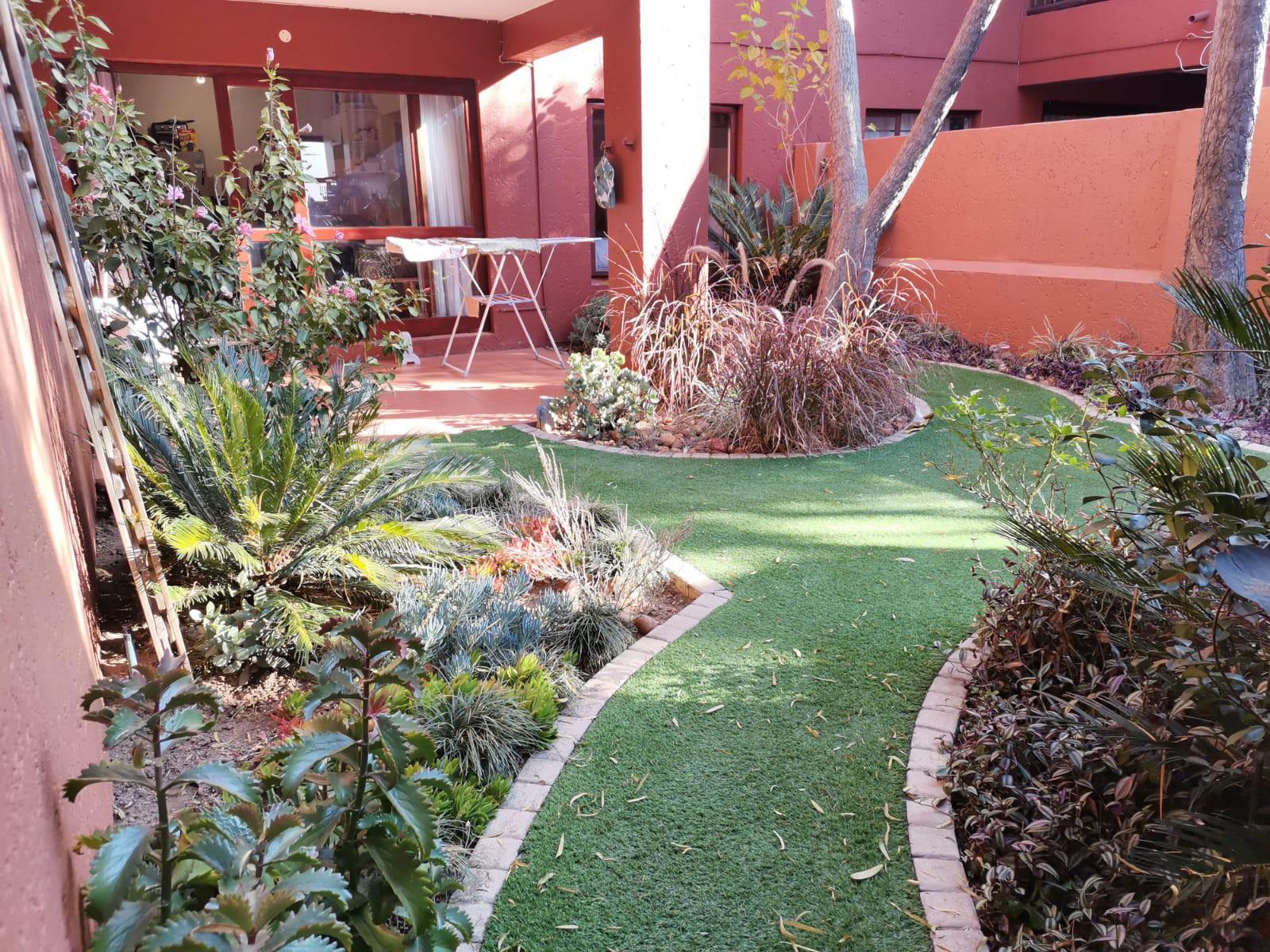 Groundfloor apartment for sale in Sunninghill,