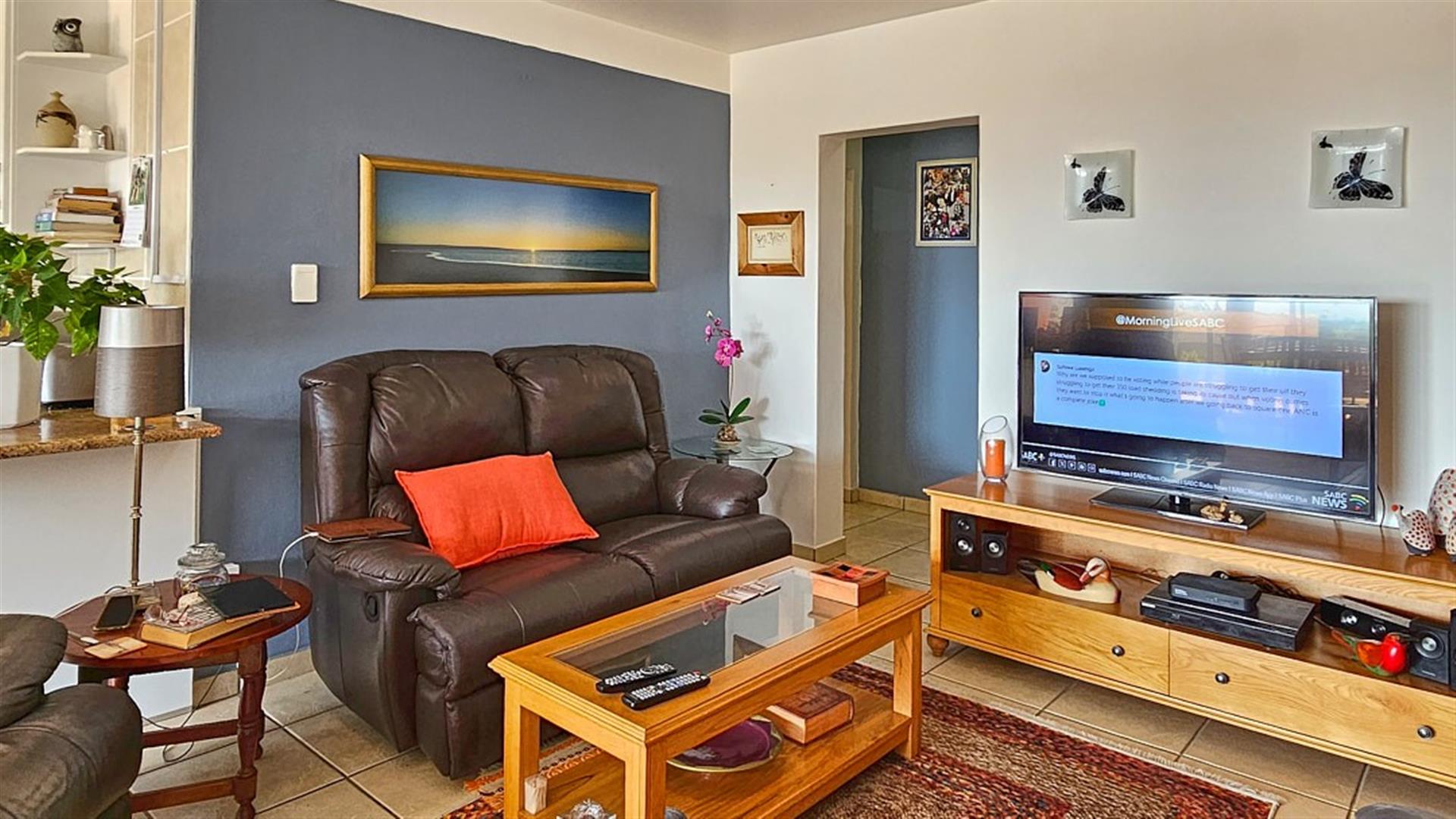 Immaculate, HUGE 3 Bedroom Dream Apartment
