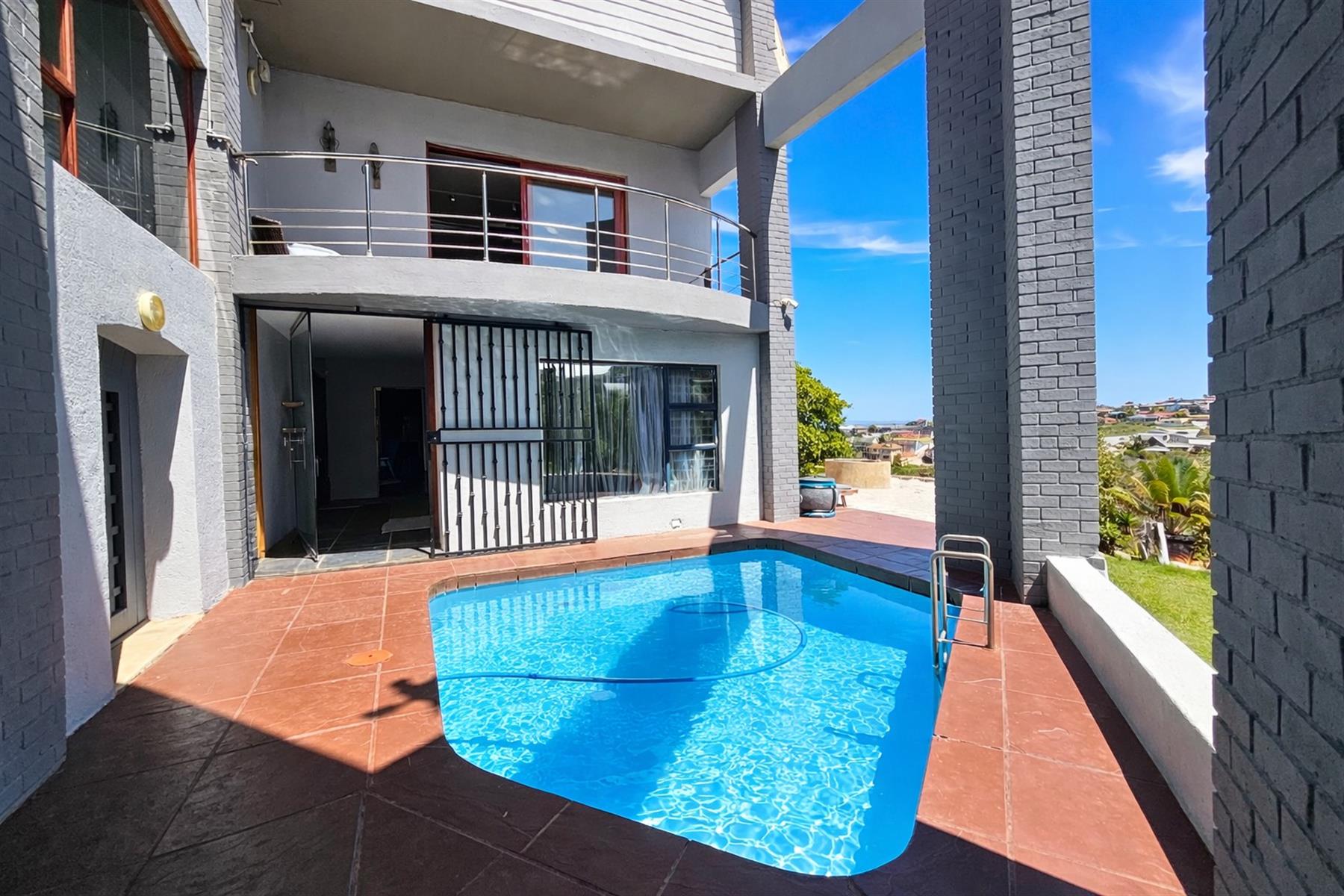 House For Sale in Dana Bay, Mossel Bay