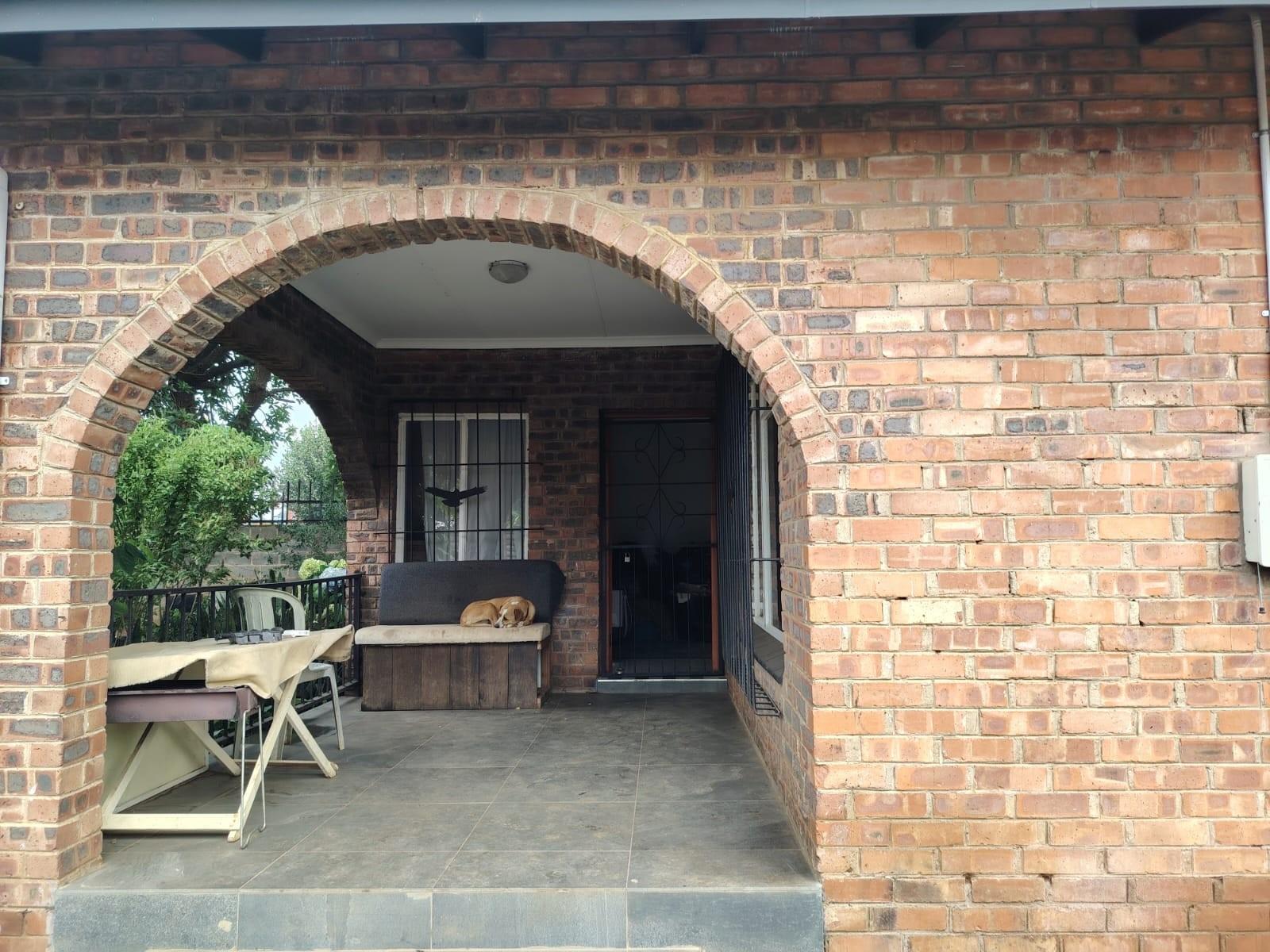 Spacious Dual-Living Property in the Heart of the Kwazulu-Natal Midlands