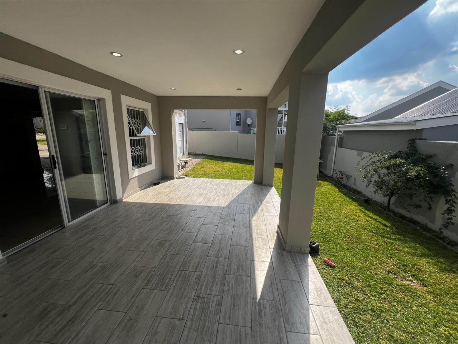 Leisure Bay 3-Bedroom Gem that is Elegant Living and Perfect Location