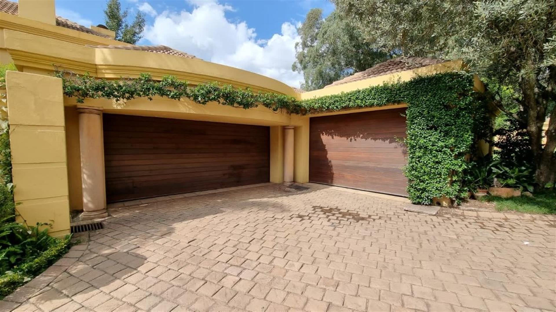 Luxury Golf Course Mansion Designed by Renowned Architect