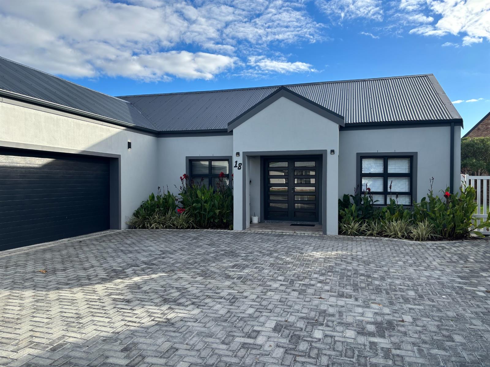 Coastal Investment Opportunity - 3 Bedroom Home with Built-in Braai in Franskraal, Gansbaai