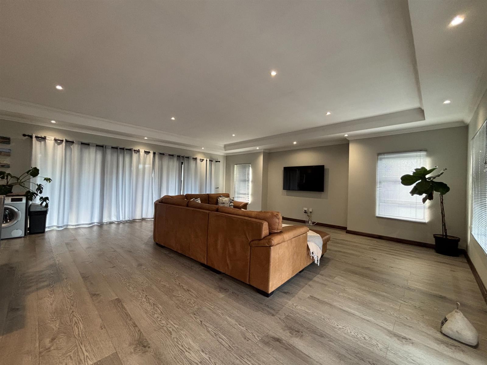 Coastal Investment Opportunity - 3 Bedroom Home with Built-in Braai in Franskraal, Gansbaai