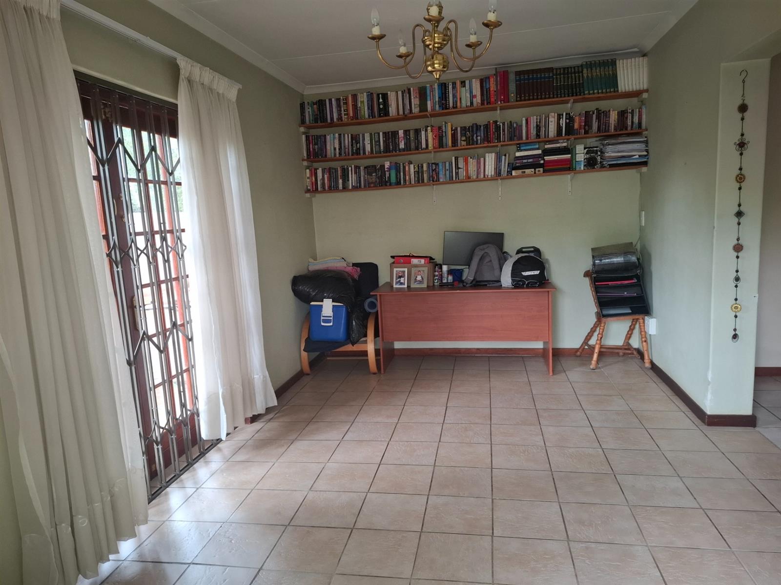 3 Bedroom Duplex For Sale in Florida Park, Roodepoort