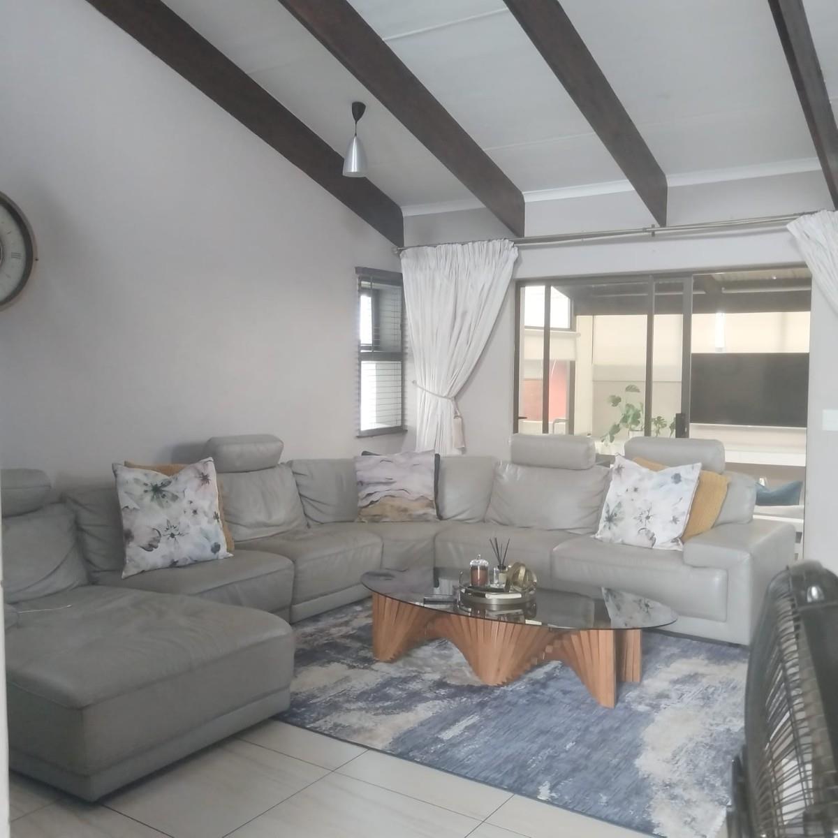 House For Sale in Ben Fleur, Witbank