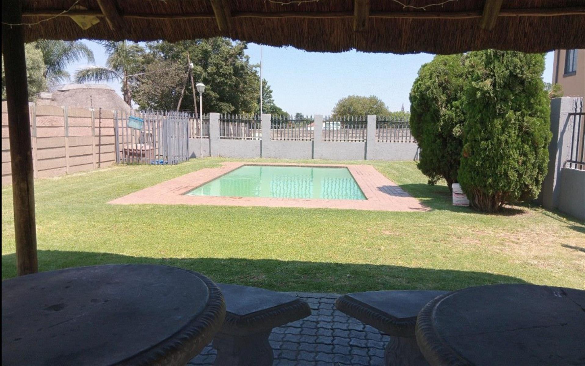 Apartment For Sale in Albemarle Ext 1, Albemarle, Germiston