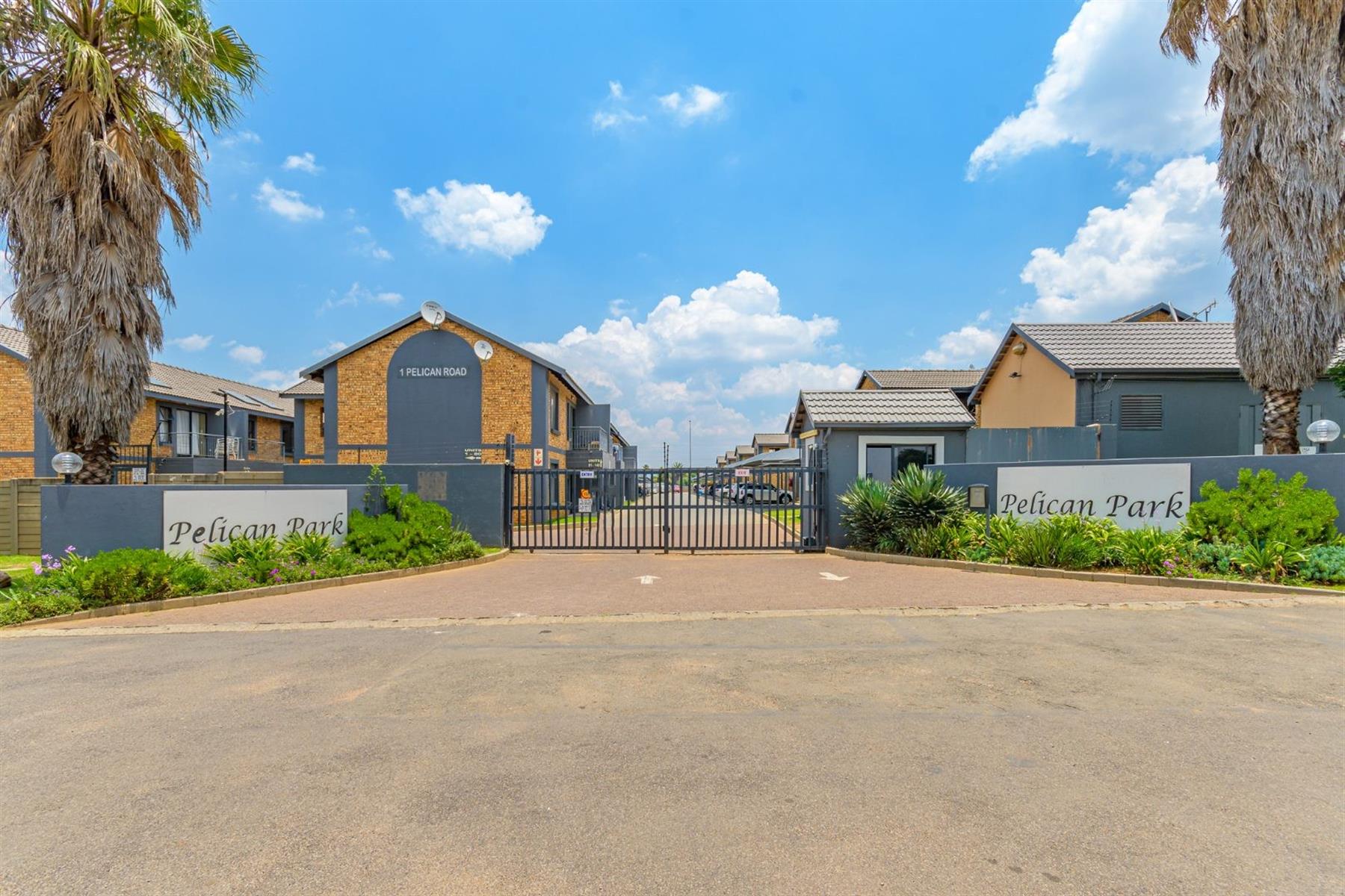 Apartment For Sale in Albemarle Ext 1, Albemarle, Germiston
