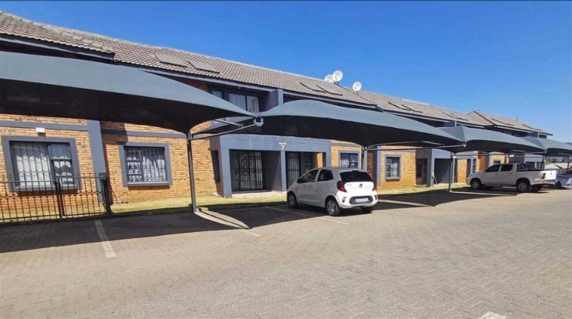 Apartment For Sale in Albemarle Ext 1, Albemarle, Germiston