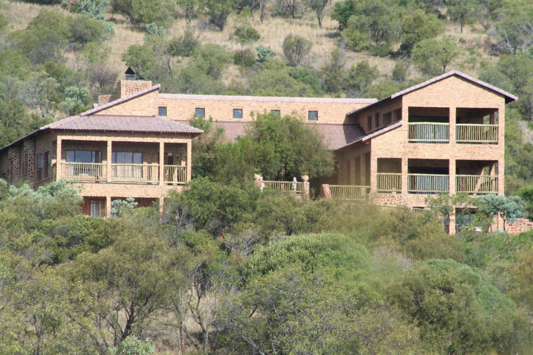 PRIVATE WILDLIFE ESTATE LIVING
