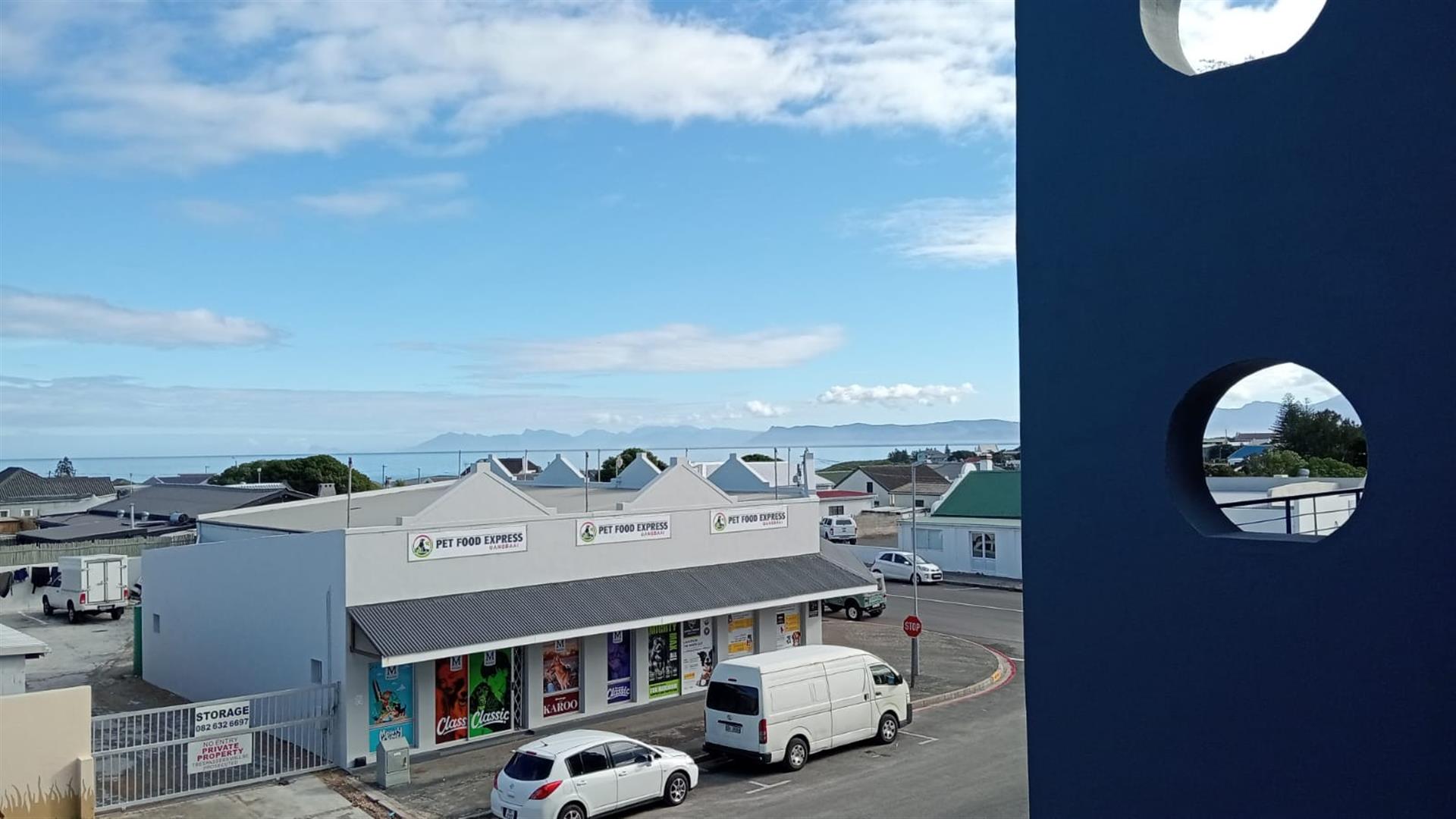 Gansbaai Gold Standard in Lock-Up and Go Investment Living