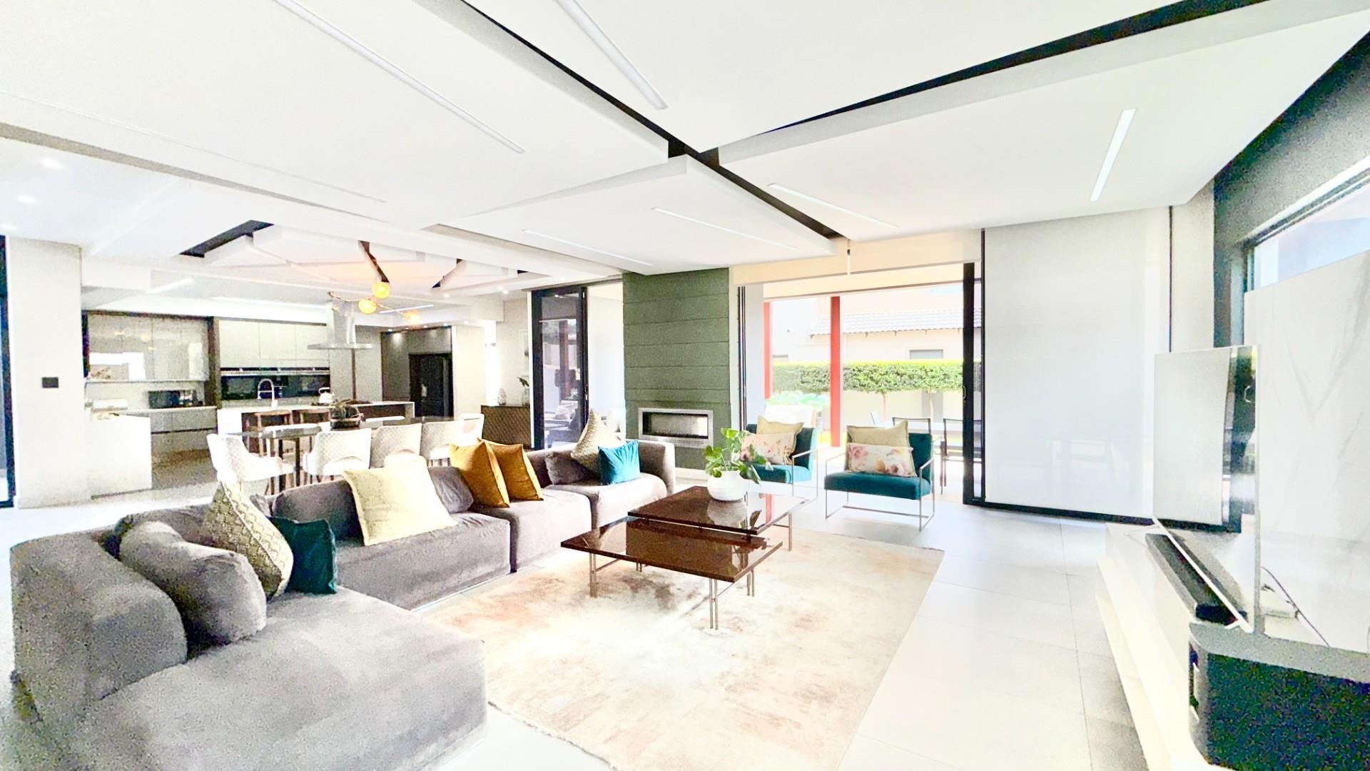 Architectural Contemporary Masterpiece with Breathtaking Estate Views