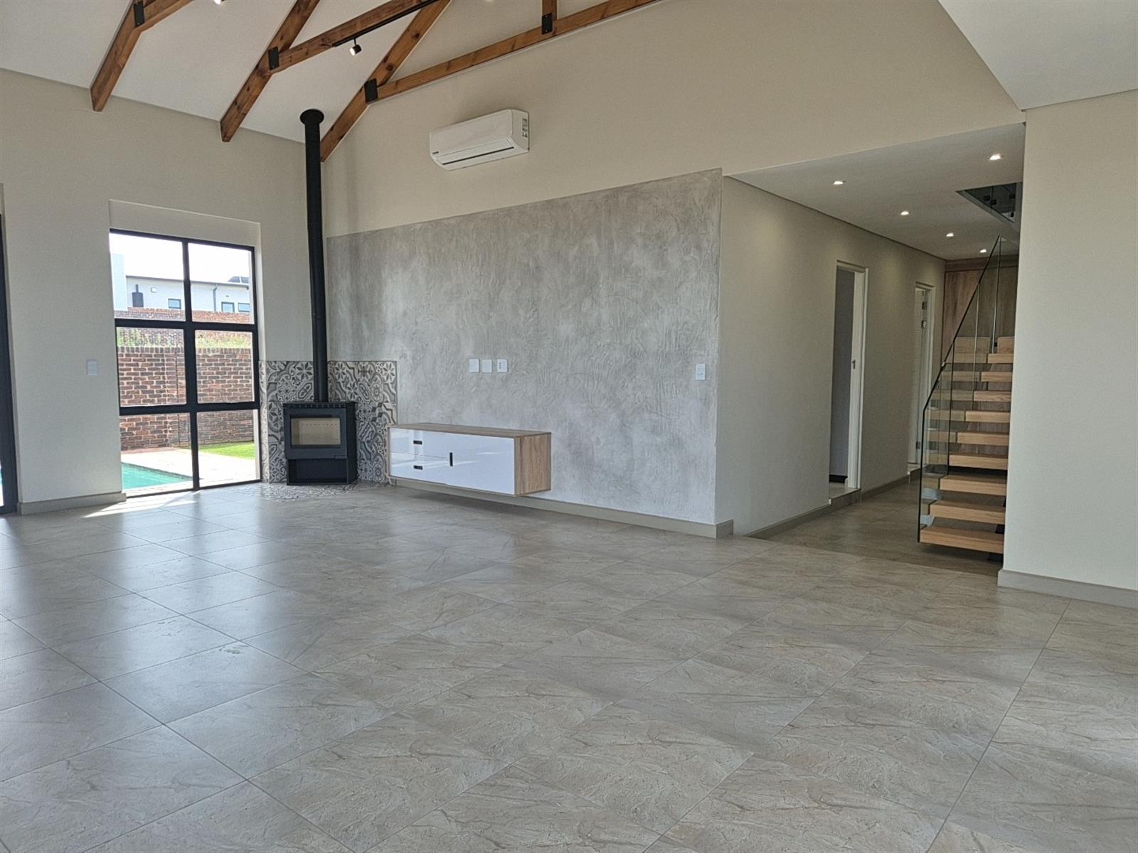 Luxurious 3-Bedroom Double-Storey Eco Home - Helderzicht Eco Estate, Potchefstroom