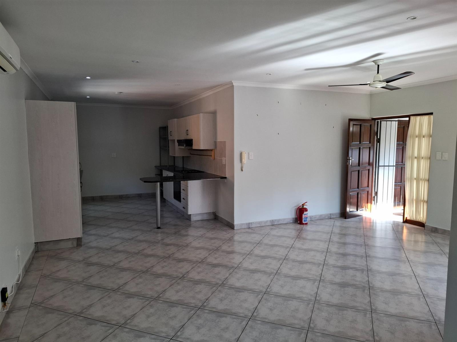 2 Bedroom spacious corner unit in eco estate
