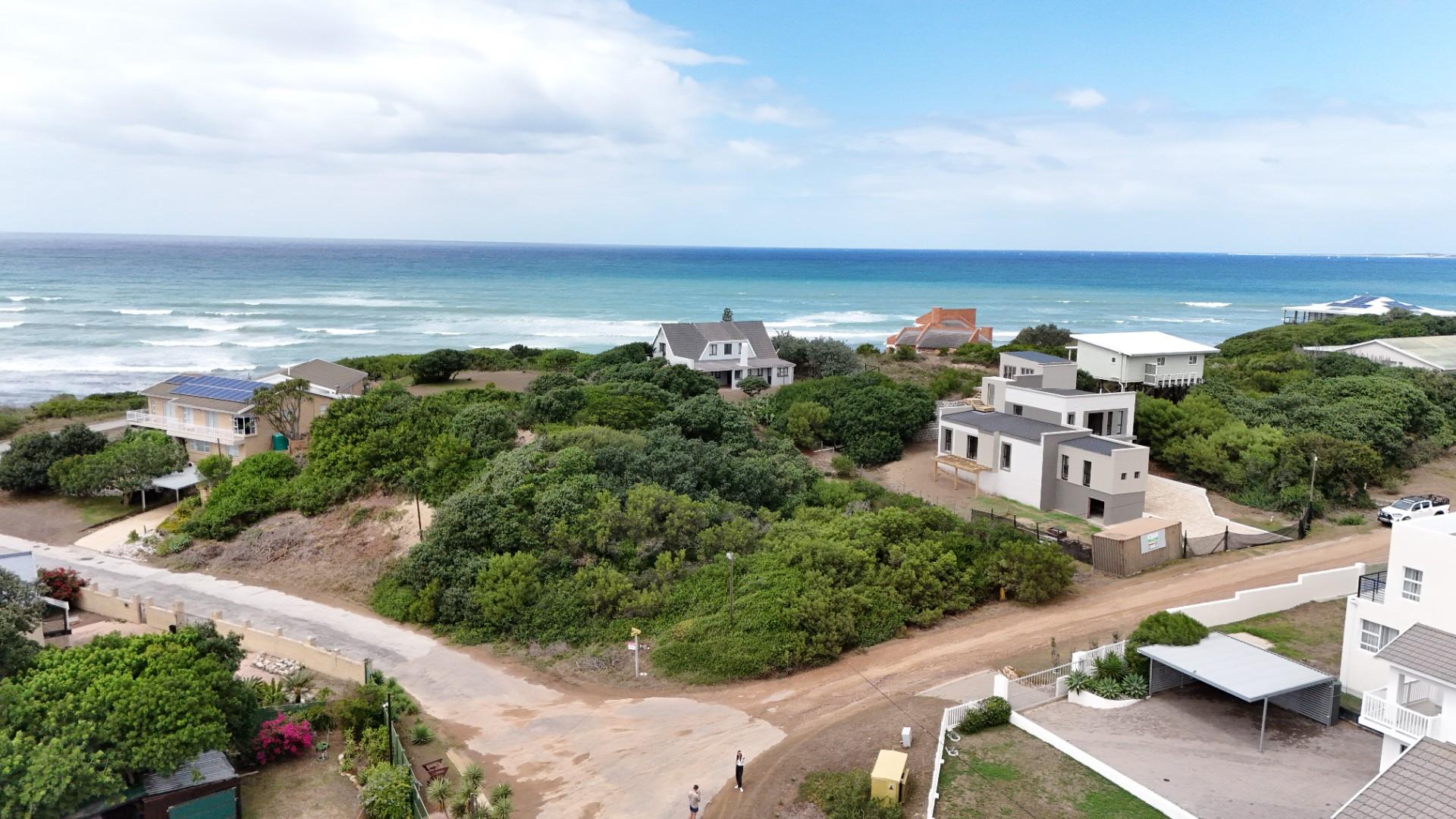 Vacant Land for sale in Paradise Beach, Jeffreys Bay, 688 m²
