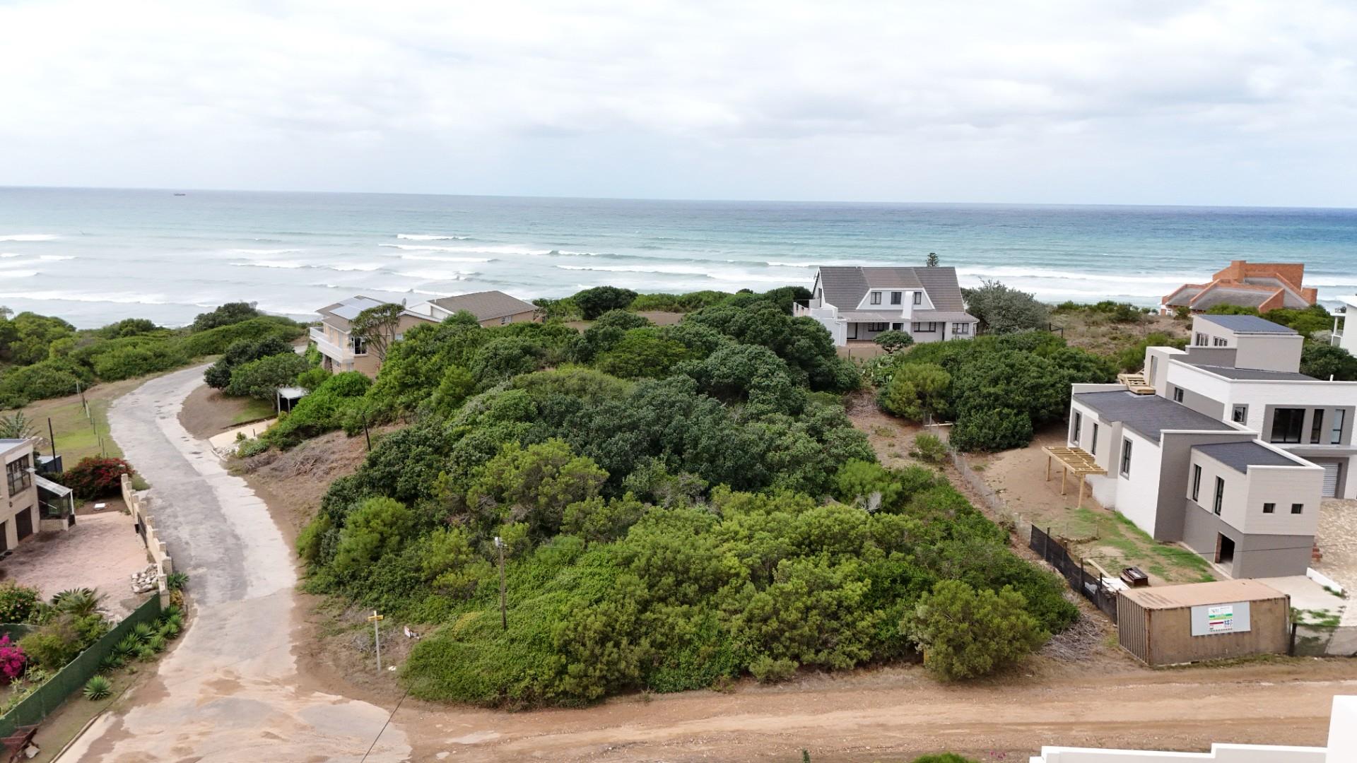 Vacant Land for sale in Paradise Beach, Jeffreys Bay, 688 m²