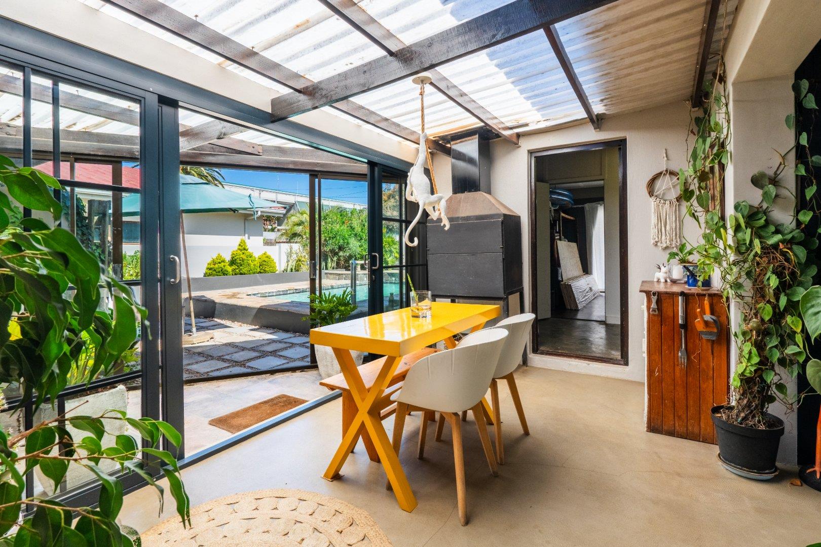 4 Bedroom Coastal Home