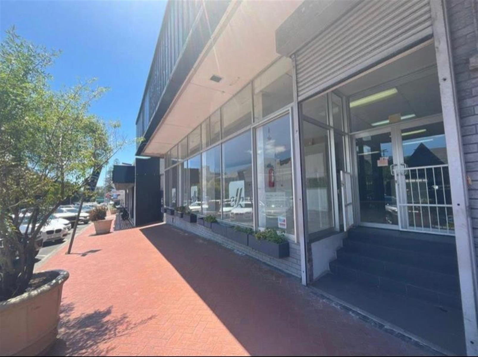 Retail Store To Rent in Kenilworth Upper, Cape Town