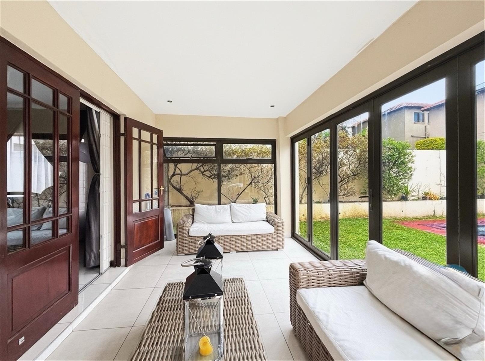 Elegant Family Living with Pool and Spacious Garden