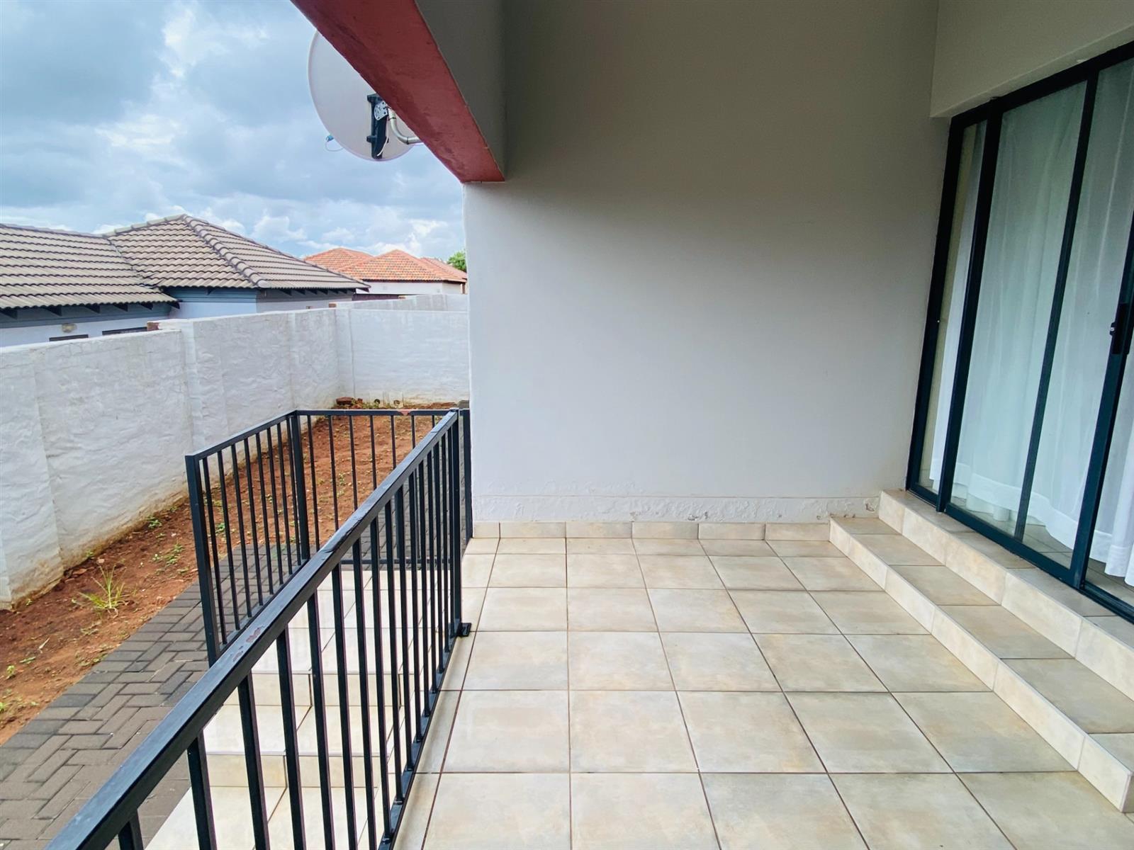 Modern Three Bedroom House Fo Sale