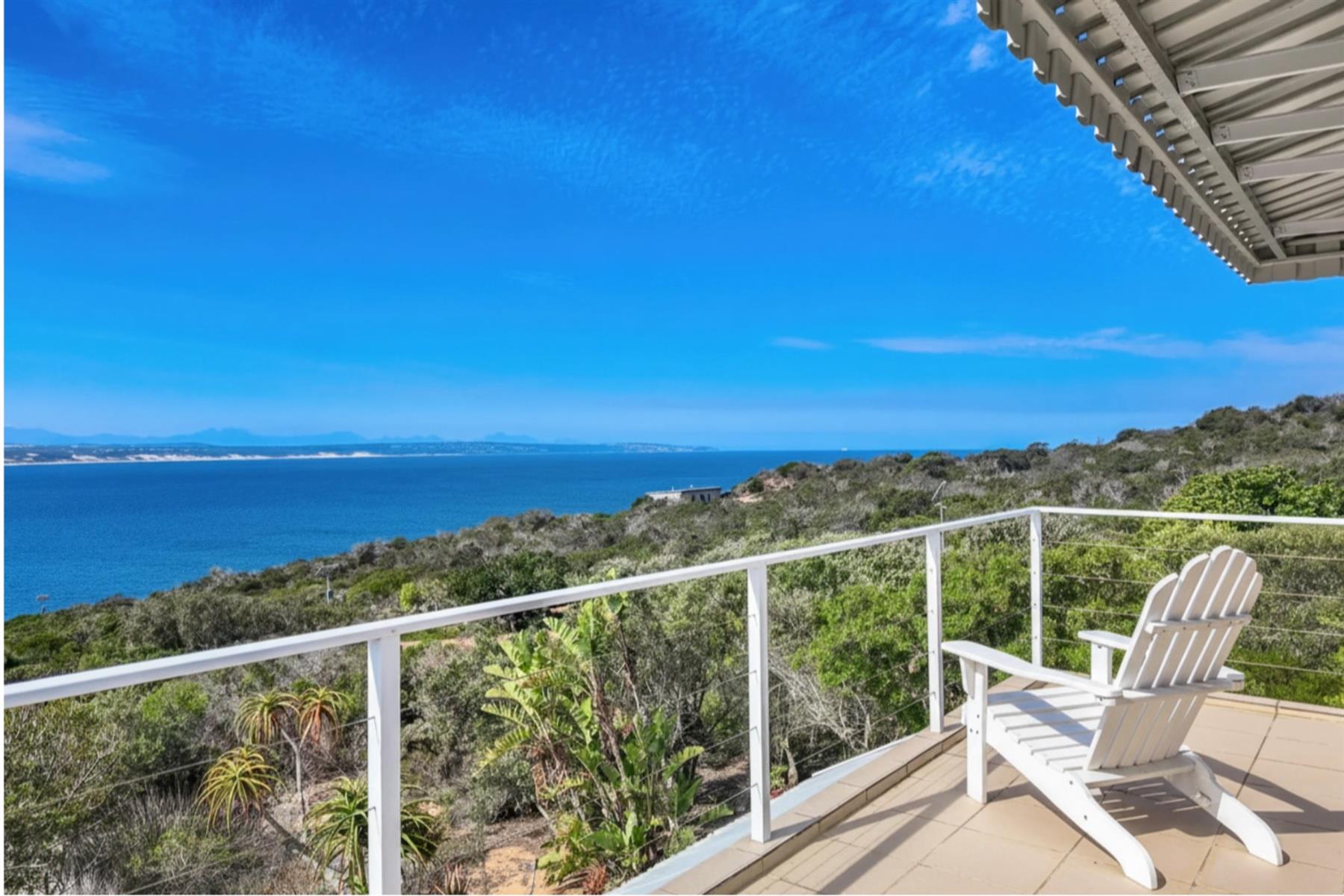 A Coastal Sanctuary of Elegance in Karmosyn, Vleesbaai