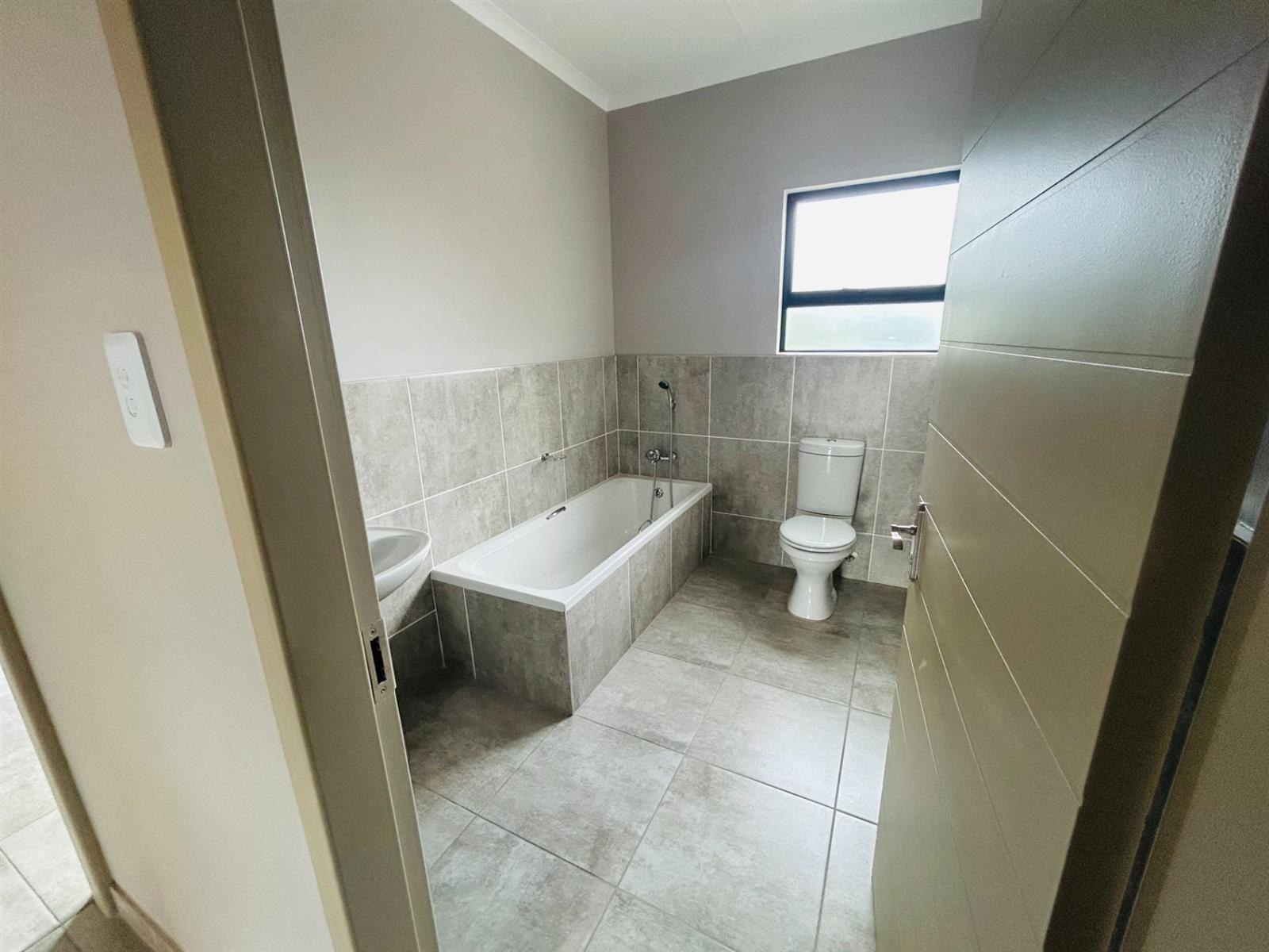 House For Sale in Die Heuwel, Witbank