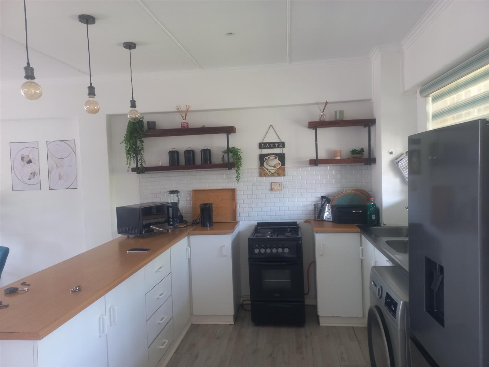 Apartment for sale in Clarendon, Pietermaritzburg, KwaZulu Natal, 31  (3rd floor), ALL SAINTS COURTS, 53 ROBERTS ROAD, Clarendon, Pietermaritzburg, KwaZulu Natal, 72 m²