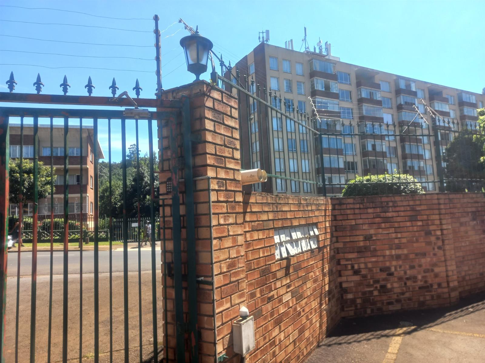 Apartment for sale in Clarendon, Pietermaritzburg, KwaZulu Natal, 31  (3rd floor), ALL SAINTS COURTS, 53 ROBERTS ROAD, Clarendon, Pietermaritzburg, KwaZulu Natal, 72 m²