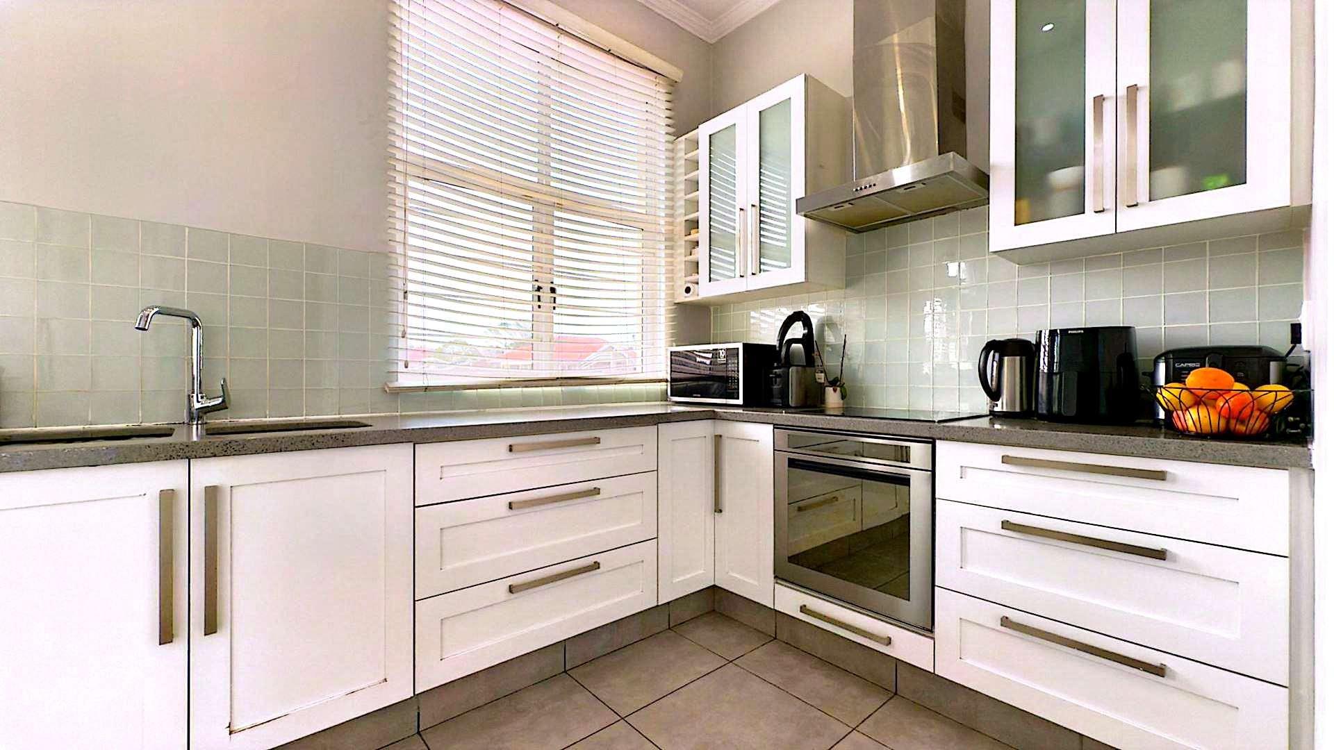 Apartment For Sale in Musgrave, Durban, KwaZulu Natal