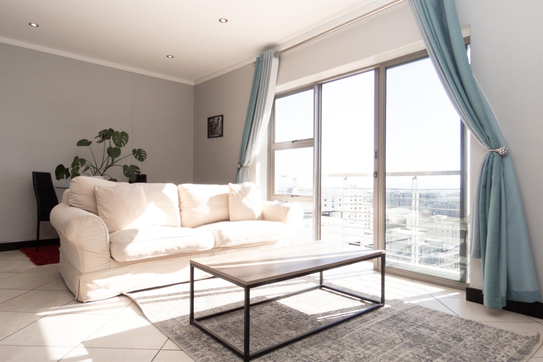 City living at it's finest in Cape Town 1 Bedroom 1 Bathroom for Sale