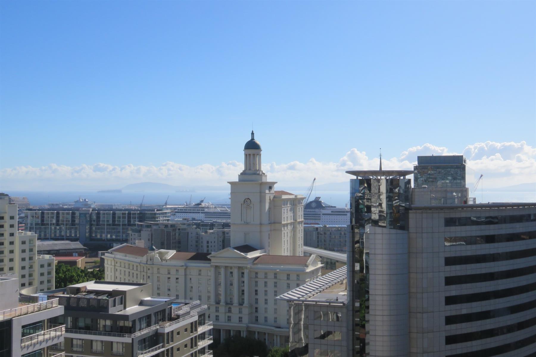 City living at it's finest in Cape Town 1 Bedroom 1 Bathroom for Sale