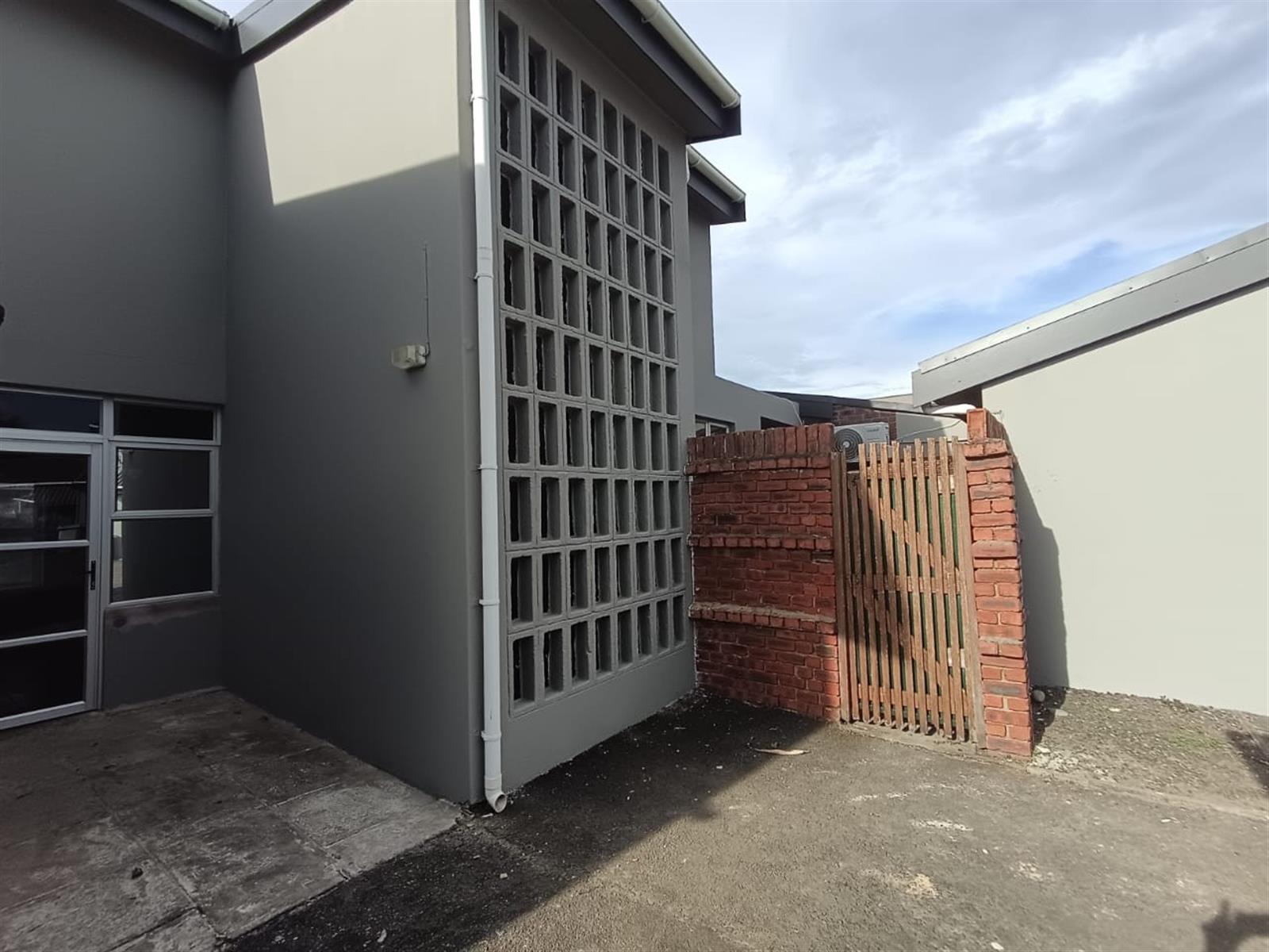 2 Spacious bedroom duplex for Rental in Meerensee