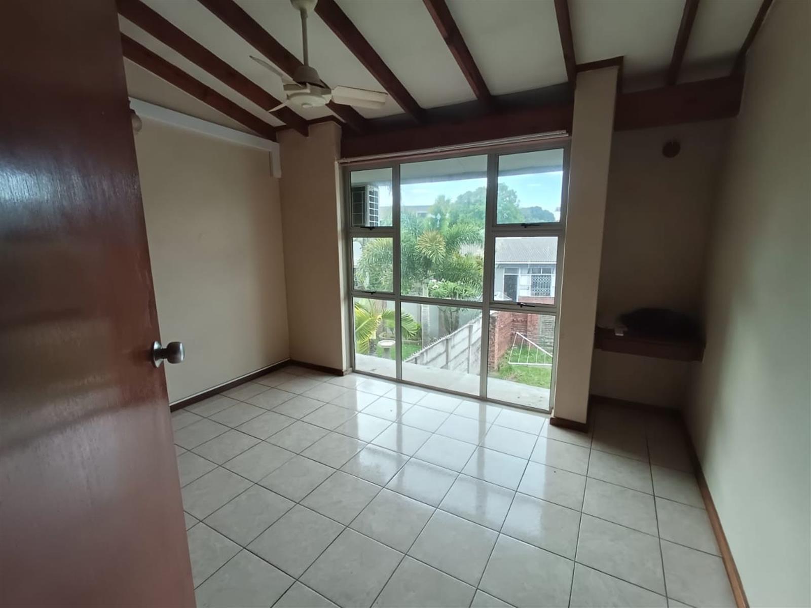 2 Spacious bedroom duplex for Rental in Meerensee