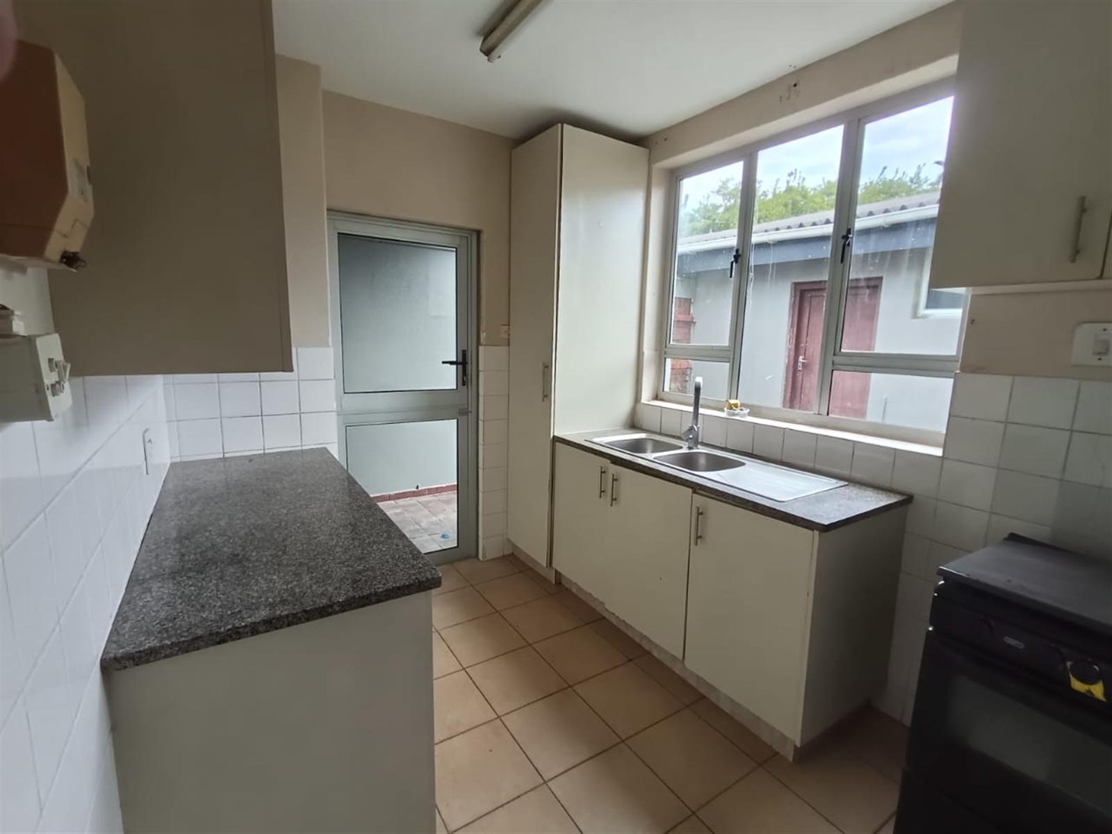 2 Spacious bedroom duplex for Rental in Meerensee