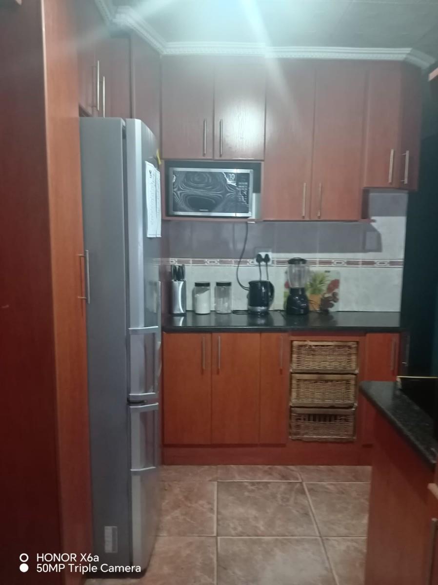 House For Sale in Motherwell Nu 3, Motherwell, Port Elizabeth