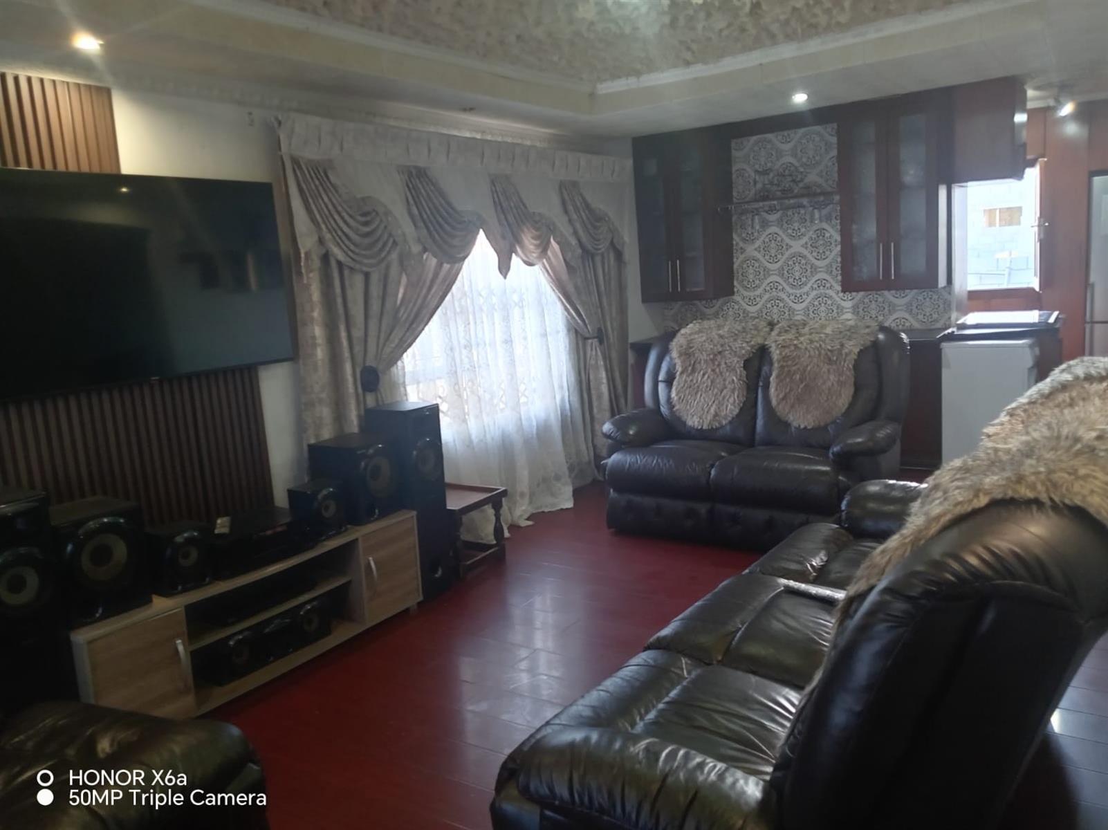 House For Sale in Motherwell Nu 3, Motherwell, Port Elizabeth