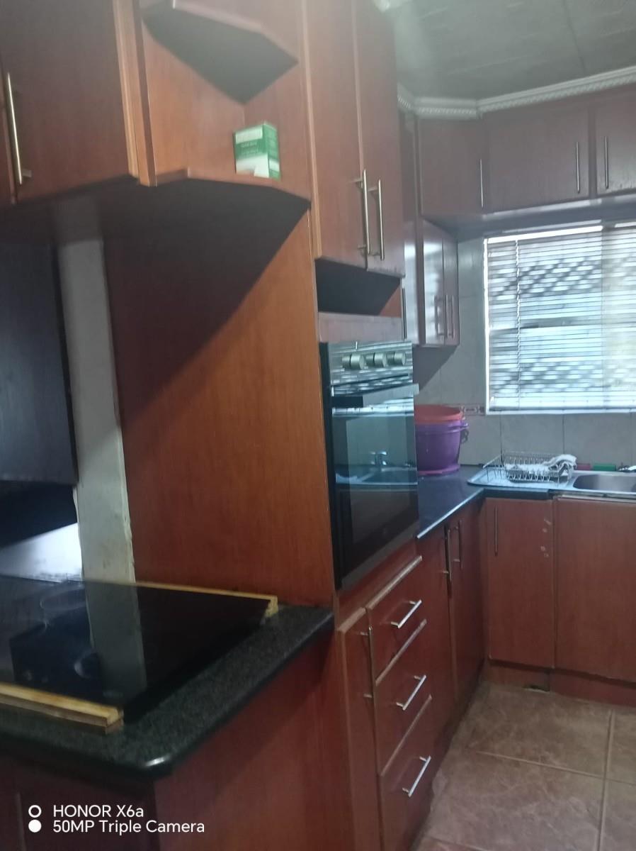 House For Sale in Motherwell Nu 3, Motherwell, Port Elizabeth