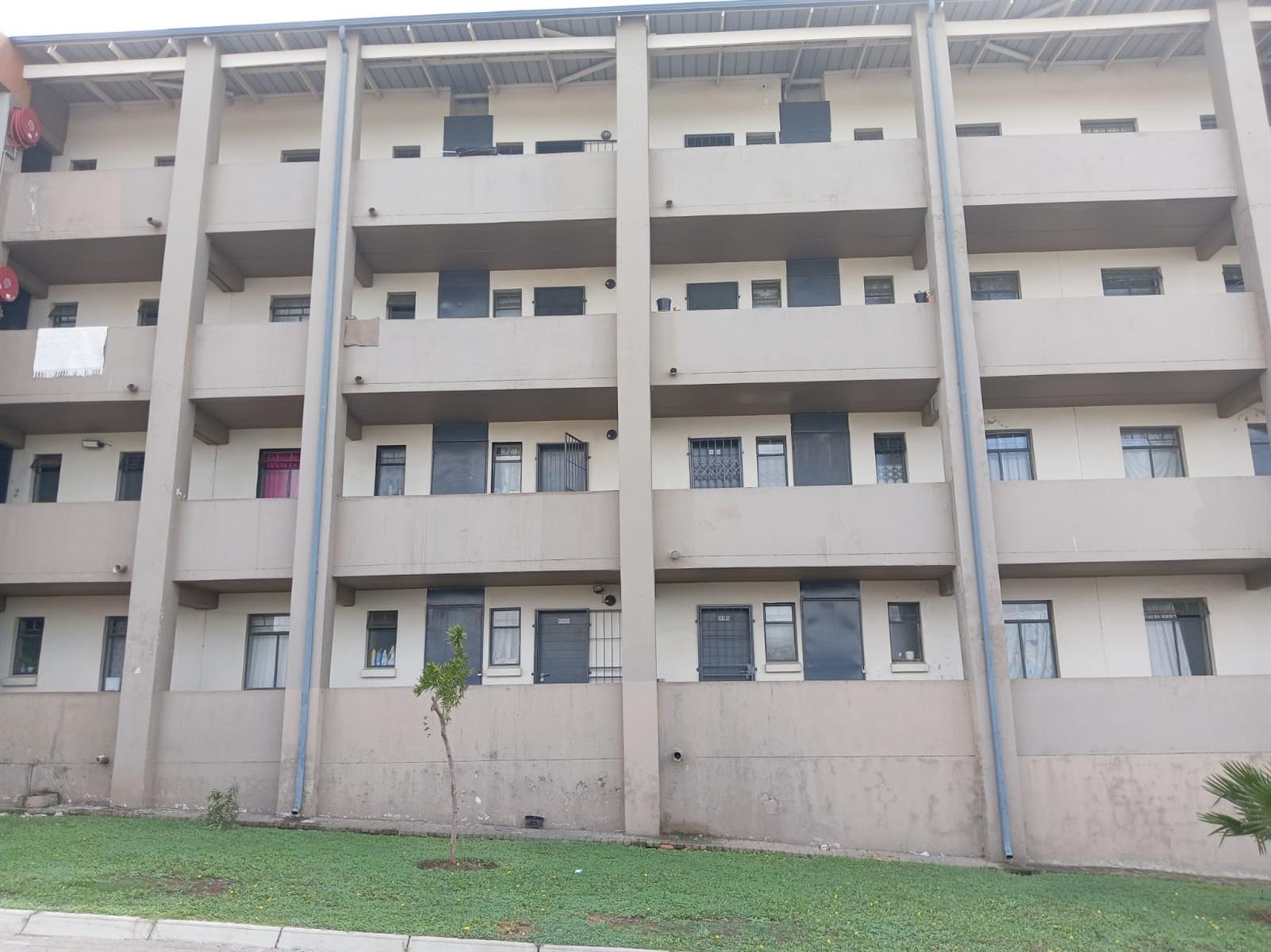 Apartment For Sale in Fleurhof, Roodepoort
