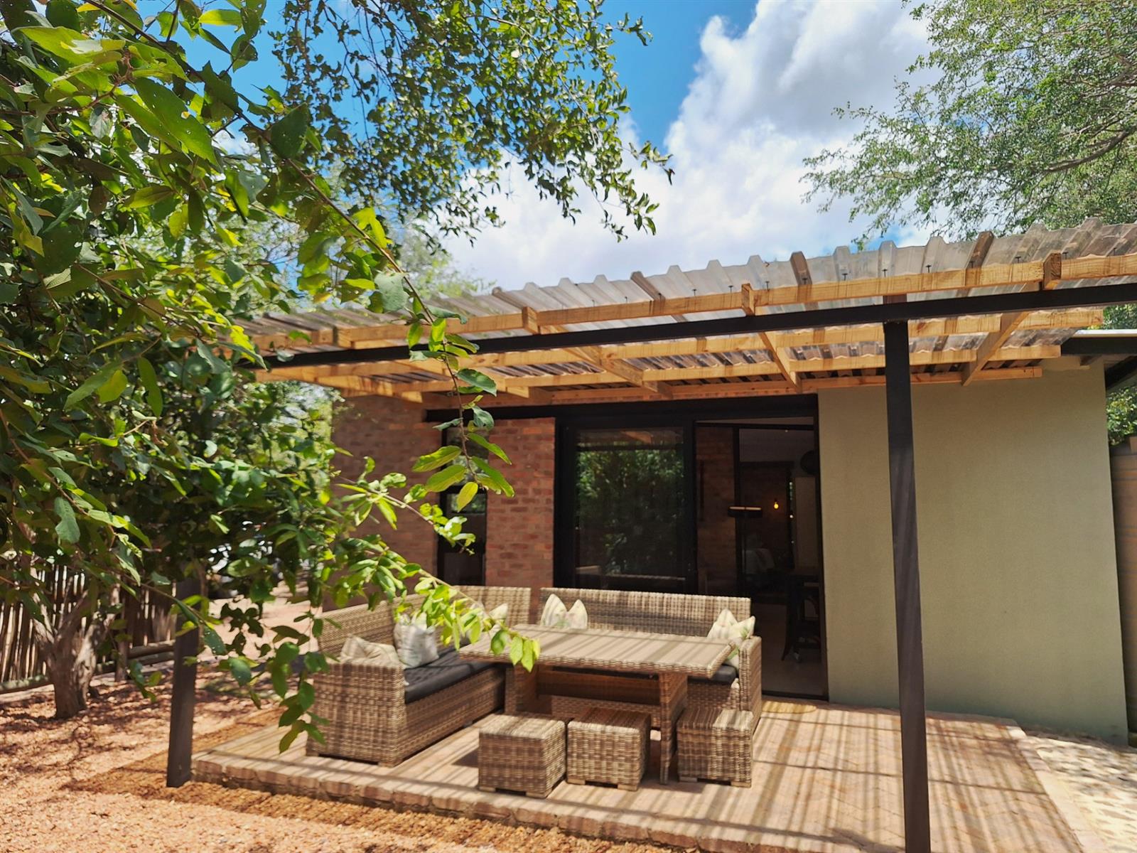 Charming cottage to rent in sought after wildlife estate