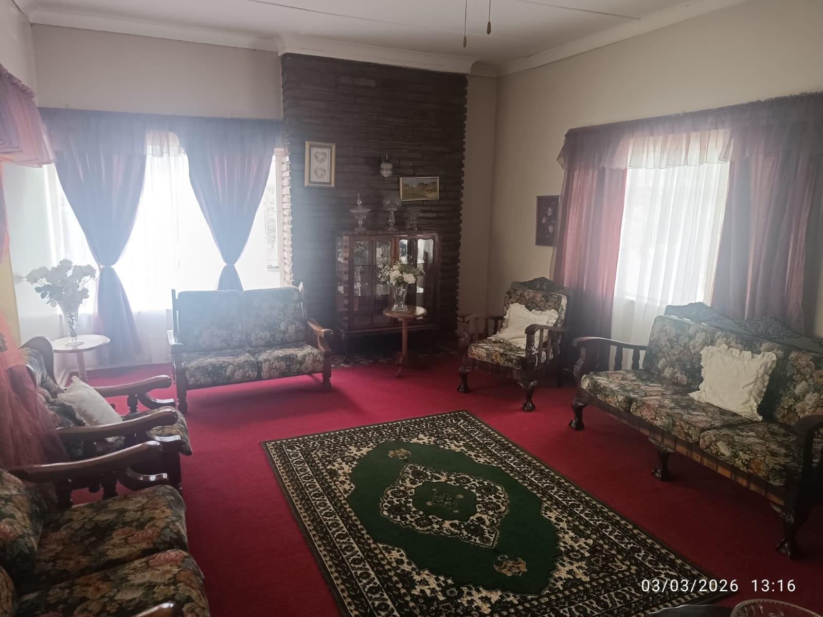 House with Flatlet For Sale in Freemanville Klerksdorp North West