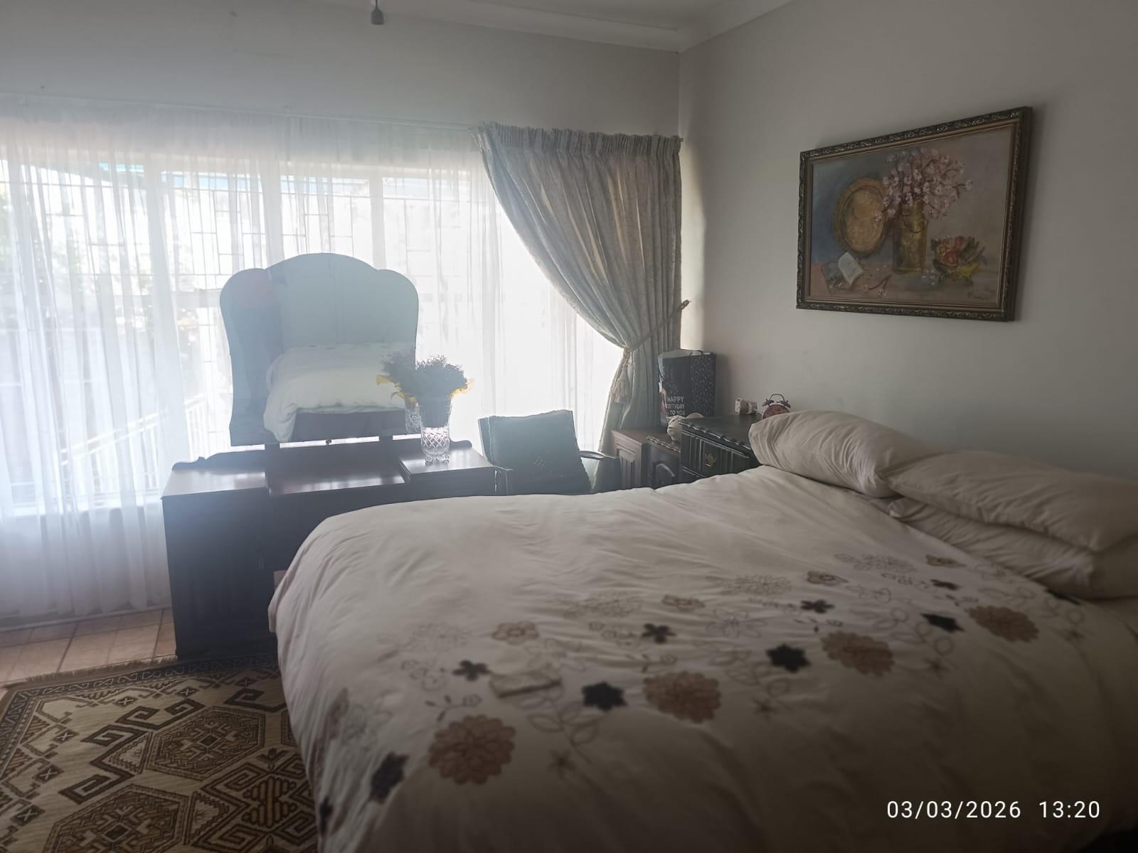 House with Flatlet For Sale in Freemanville Klerksdorp North West