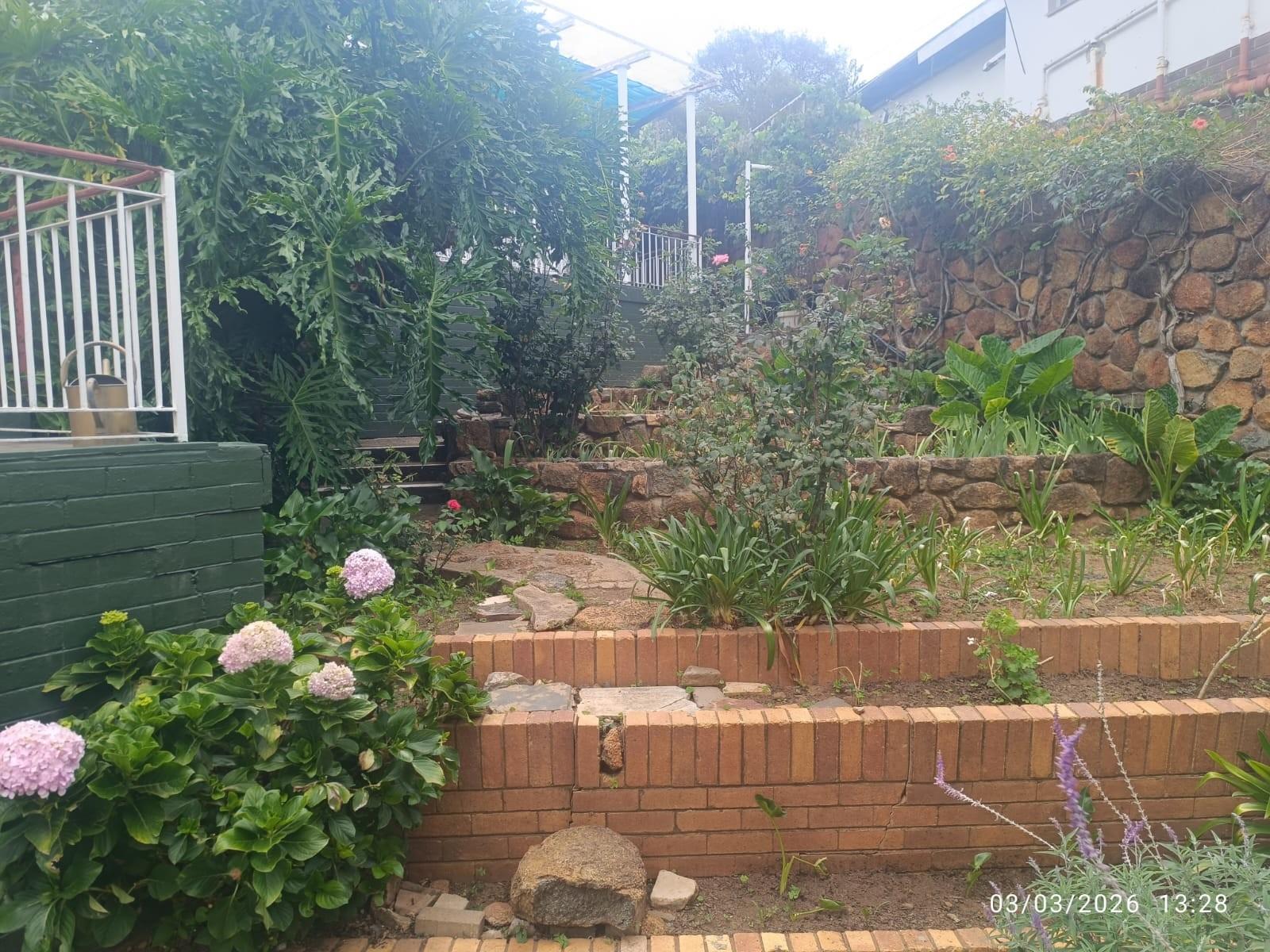 House with Flatlet For Sale in Freemanville Klerksdorp North West