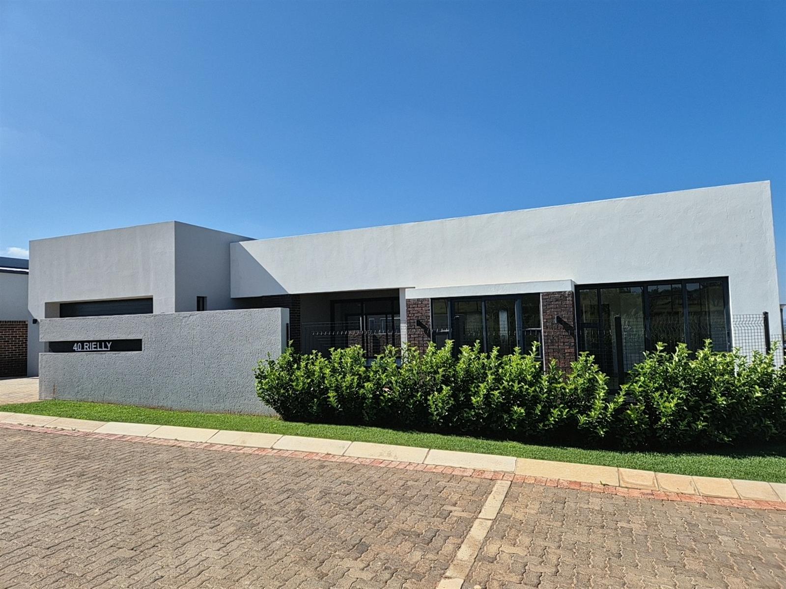 Modern 3-Bedroom Eco Home for Sale in Helderzicht Eco Estate, Potchefstroom