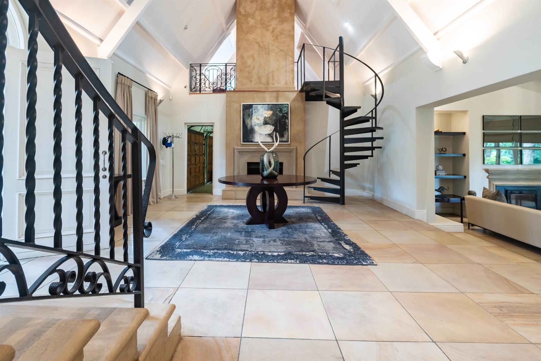 A Grand Bryanston Residence with Botanical Garden-Like Living on 10,538m²