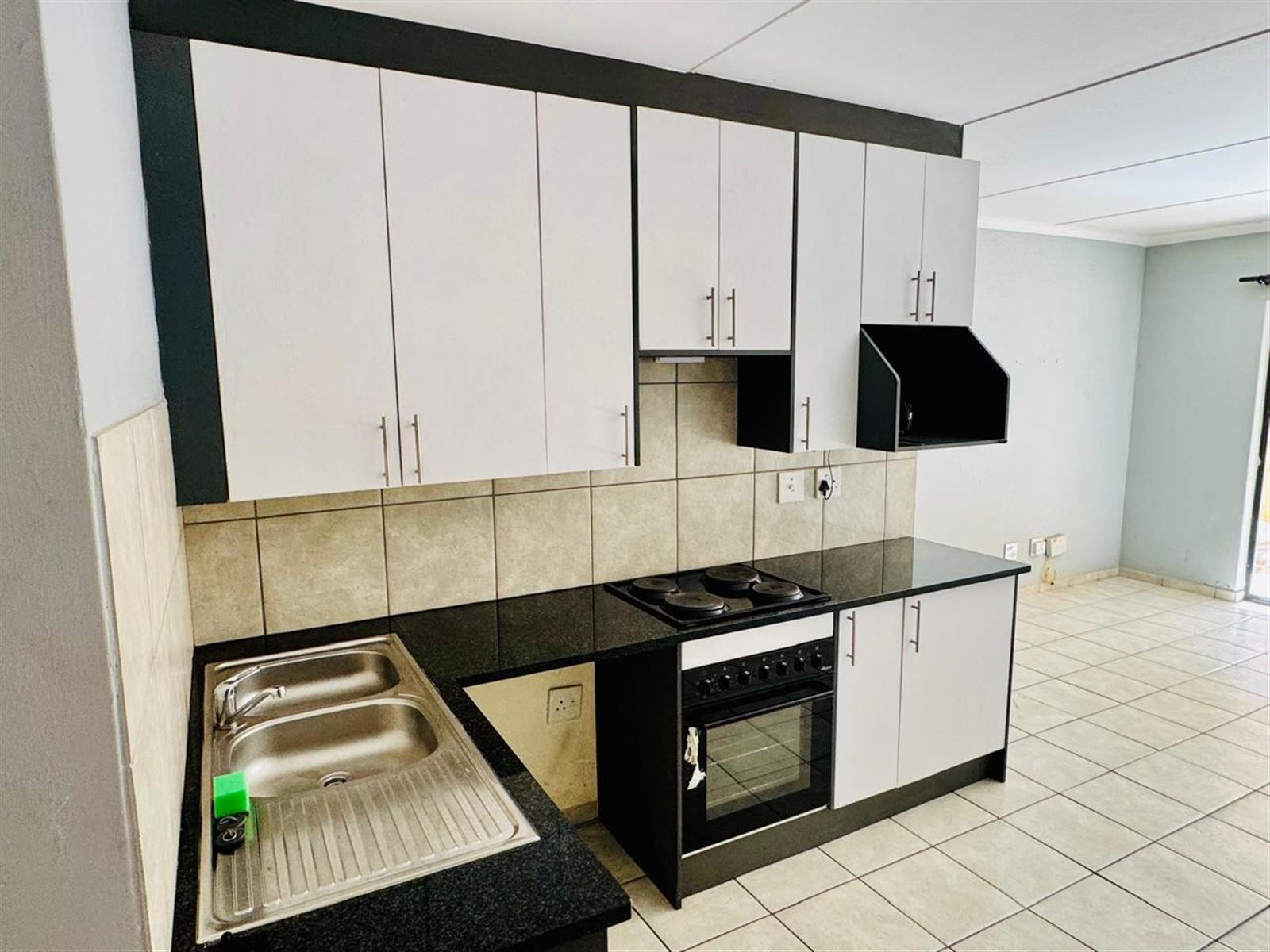 Townhouse for rent in Rynfield AH, Benoni
