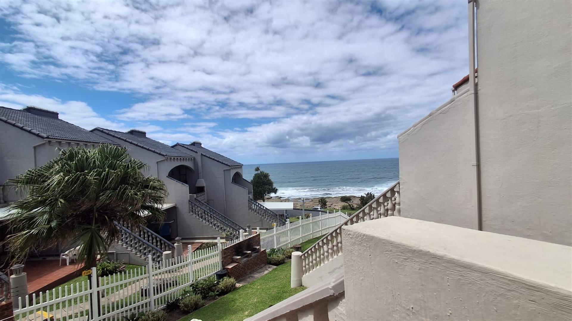 3 Bedroom Apartment For Sale in Uvongo Beach, KwaZulu Natal