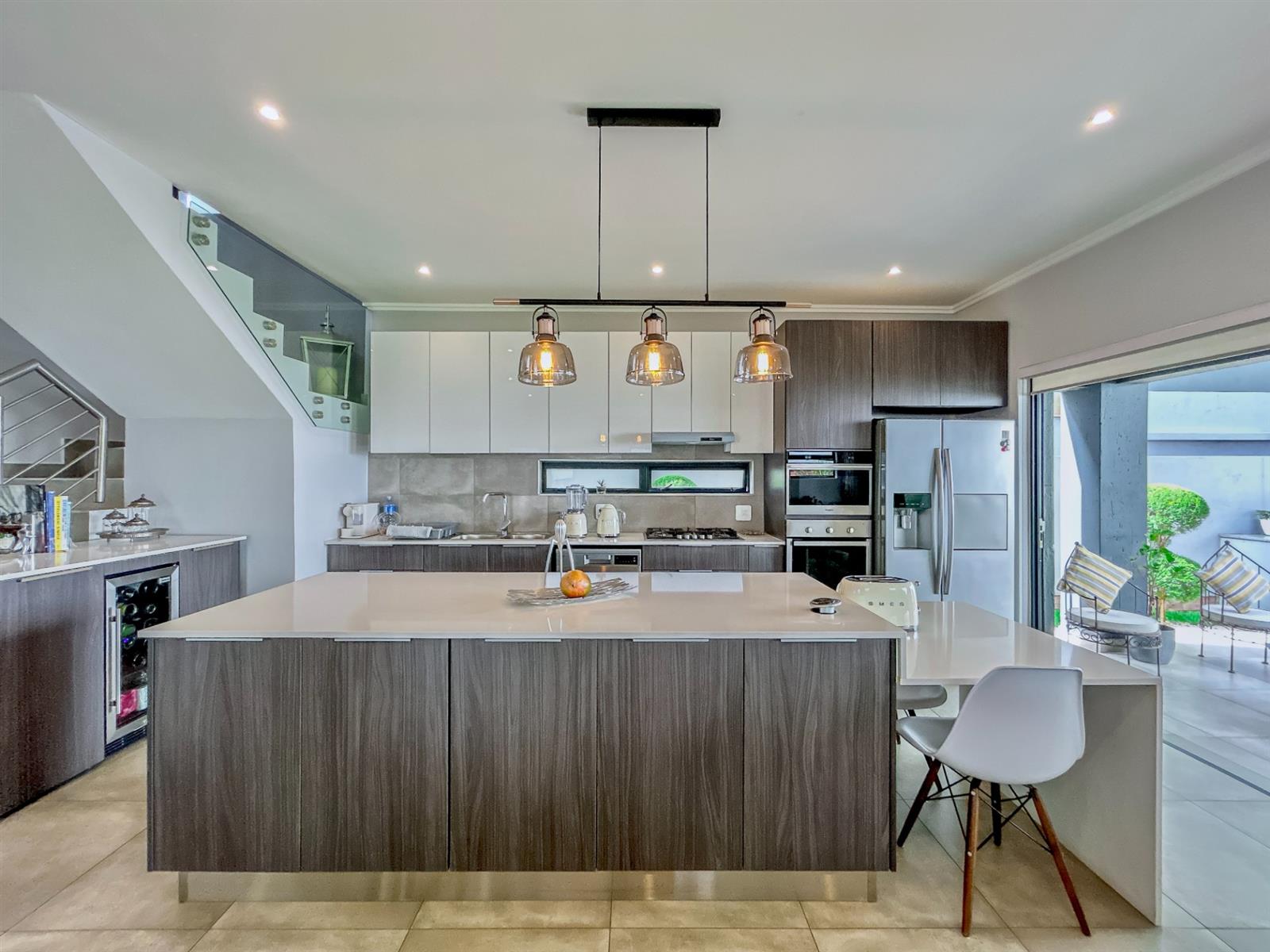 Modern Elegance: A 3-Bedroom Sanctuary Designed for Refined Living