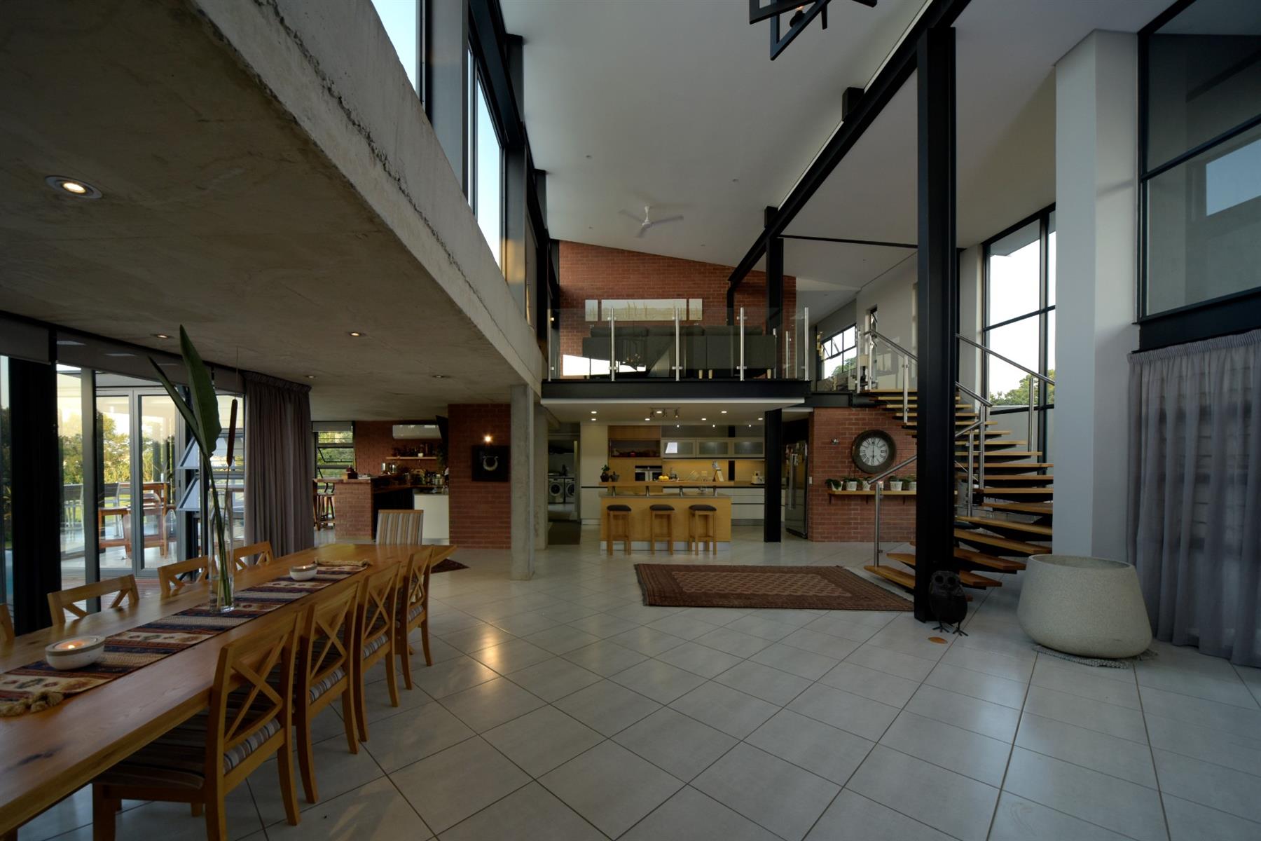 Architectural Masterpiece with Cottage, Dam and Resort-Style Entertaining in Chartwell
